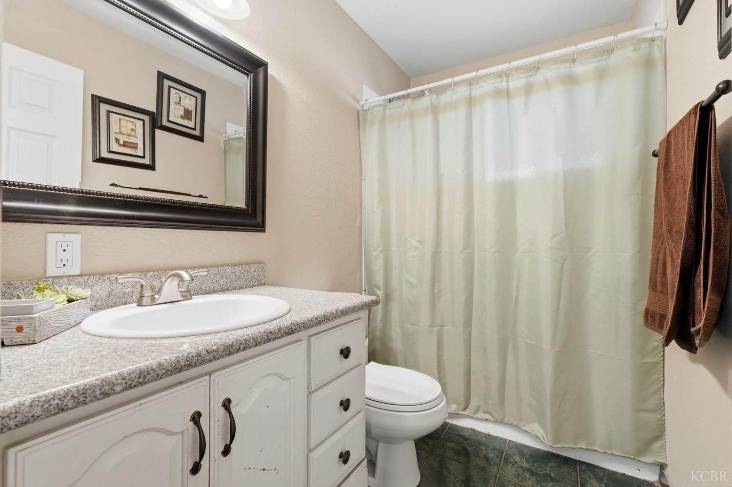 2414 Strepy Ave, Corcoran, CA 93212