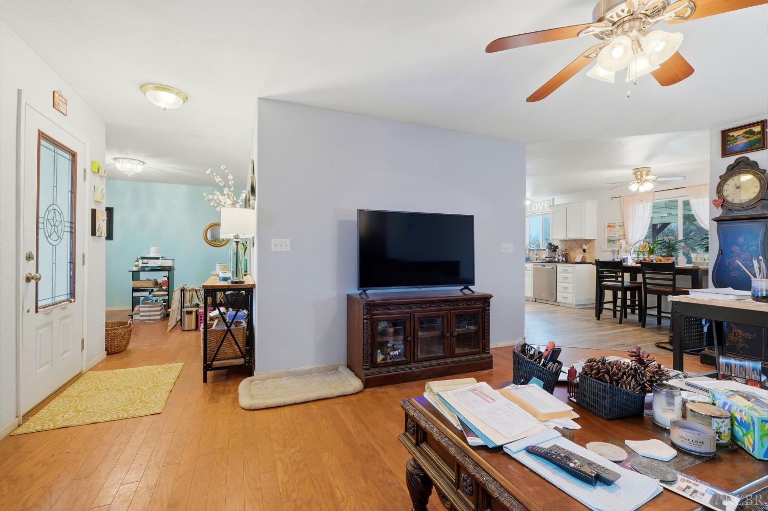 1306 Waterview St, Hanford, CA 93230