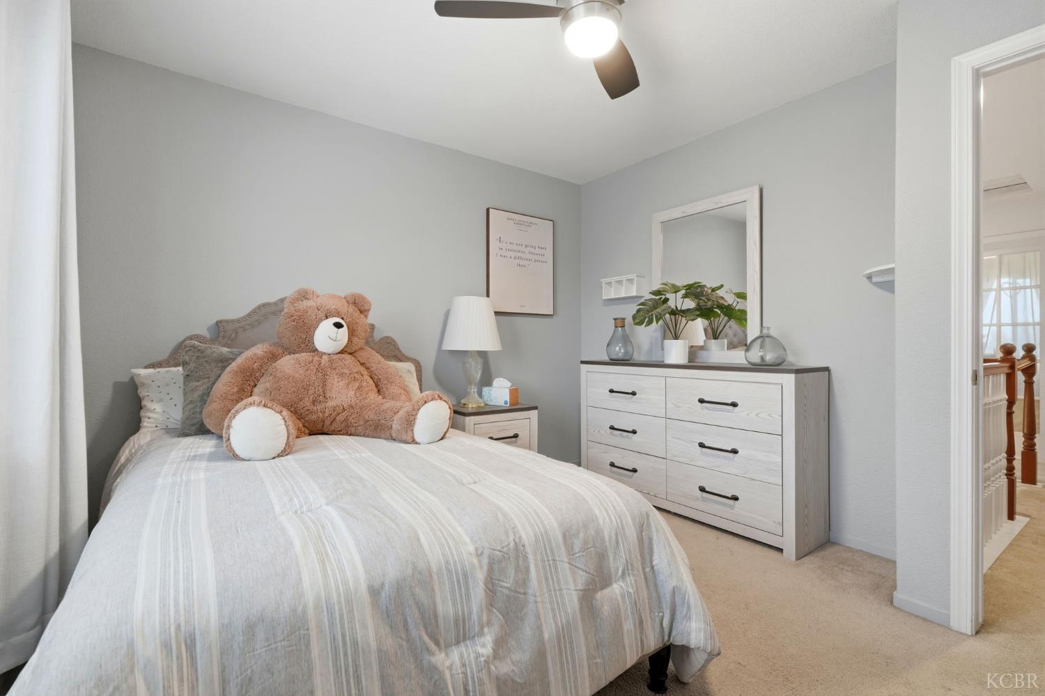 1306 Waterview St, Hanford, CA 93230