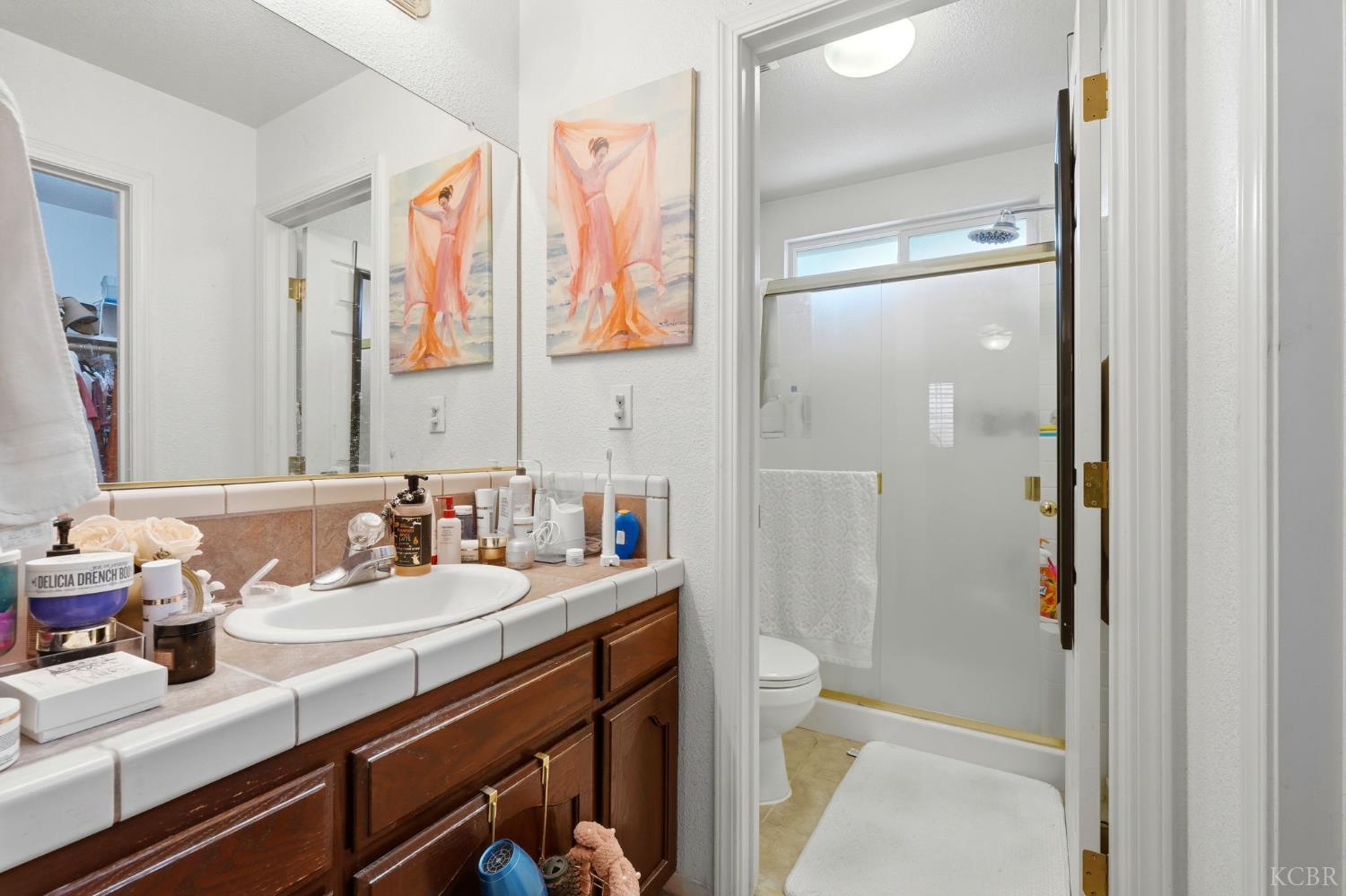 1306 Waterview St, Hanford, CA 93230