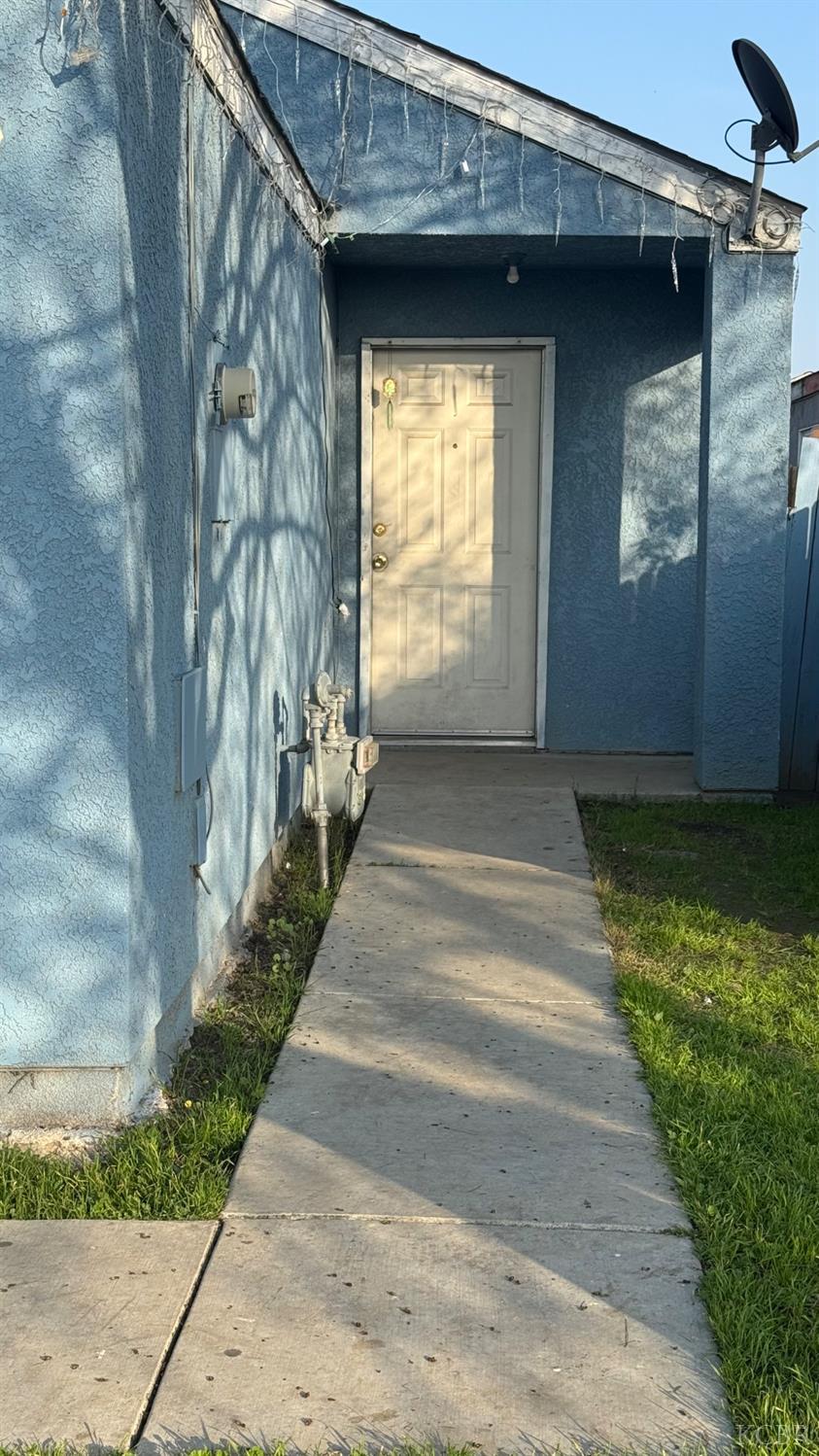 1813 Josephine Ave, Corcoran, CA 93212