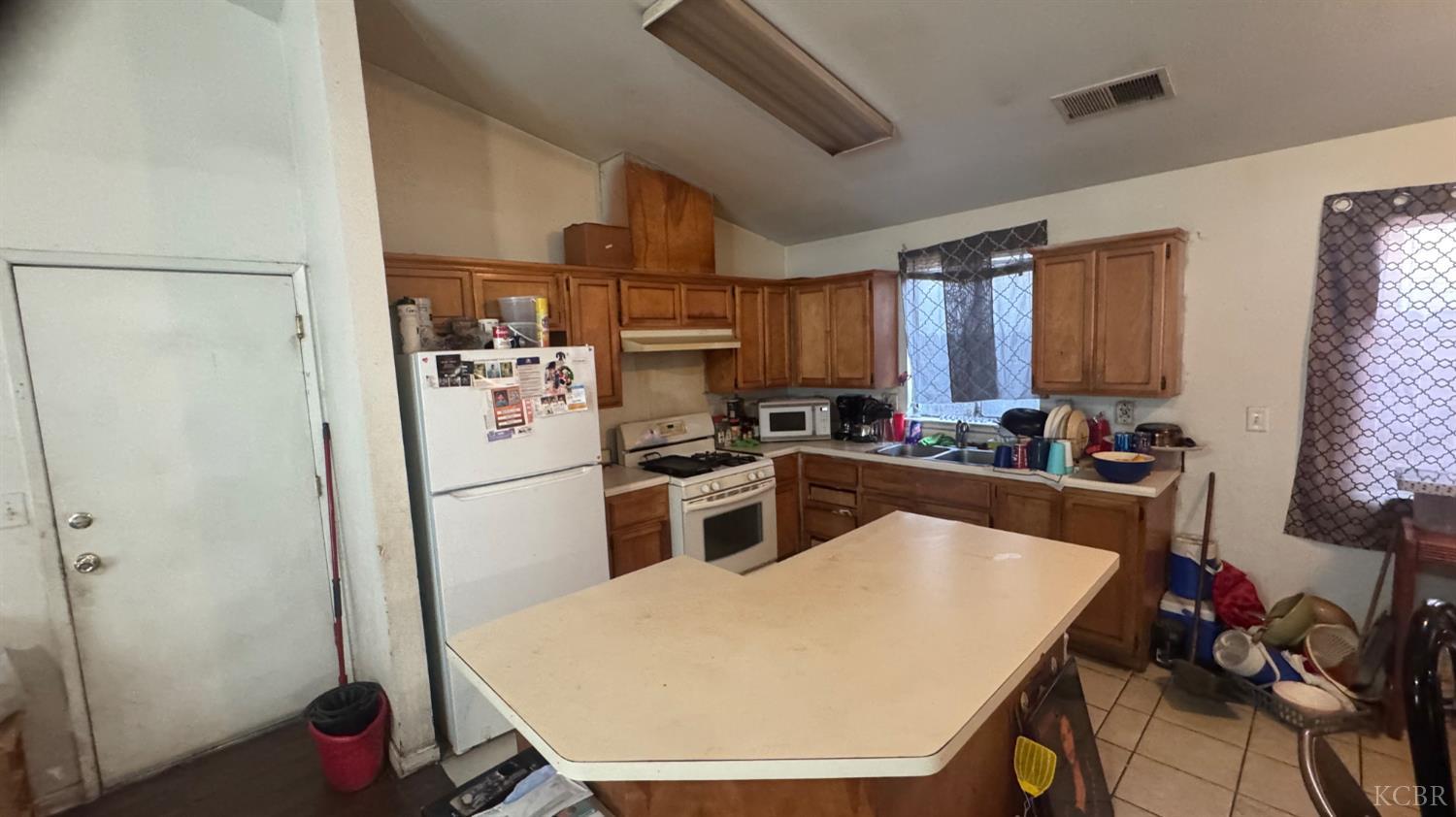 1813 Josephine Ave, Corcoran, CA 93212