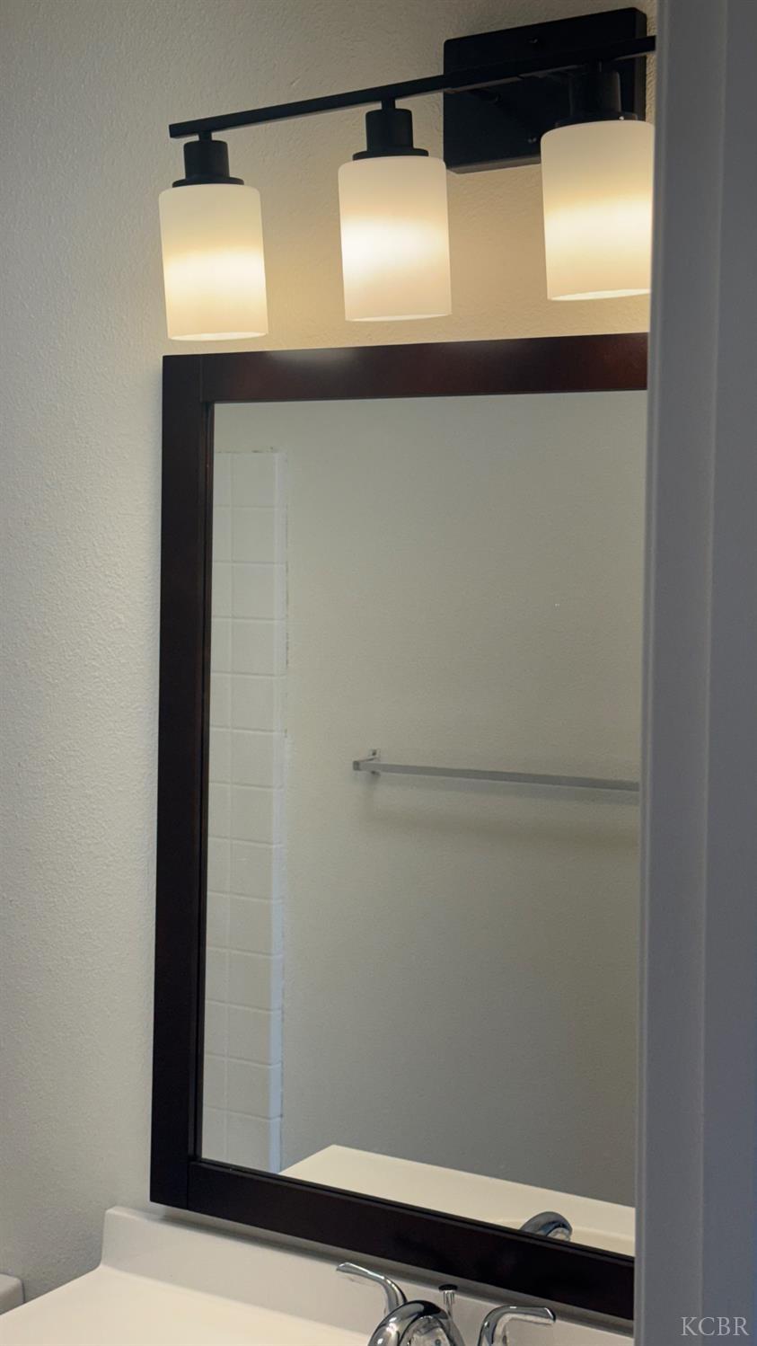 1813 Josephine Ave, Corcoran, CA 93212