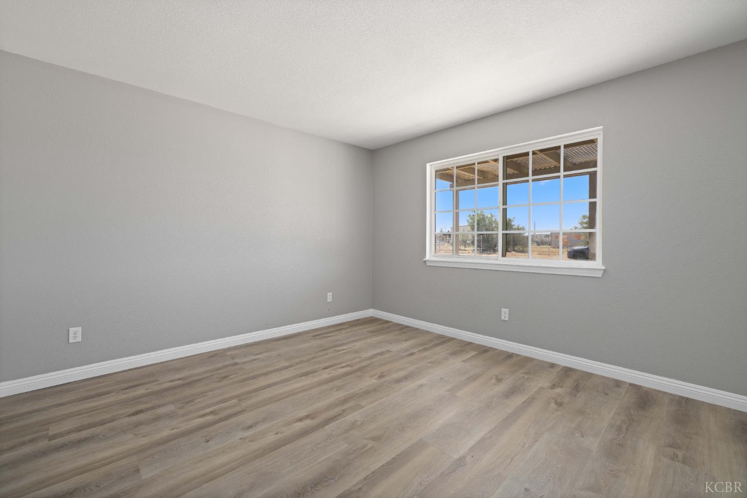 8137 Walpole Ave, California City, CA 93505