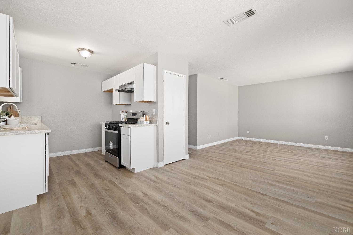 8137 Walpole Ave, California City, CA 93505