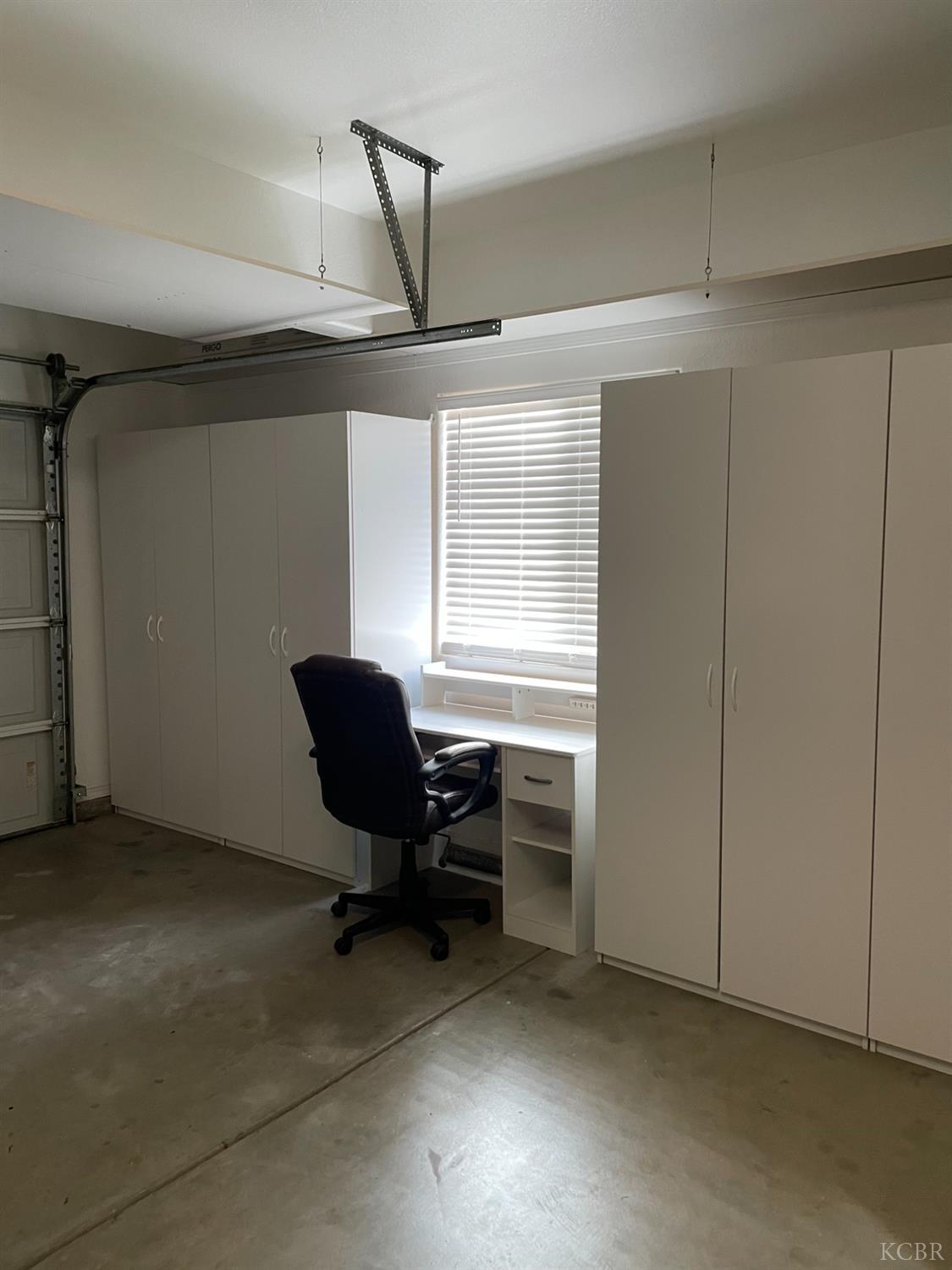 989 Laguna Dr, Lemoore, CA 93245