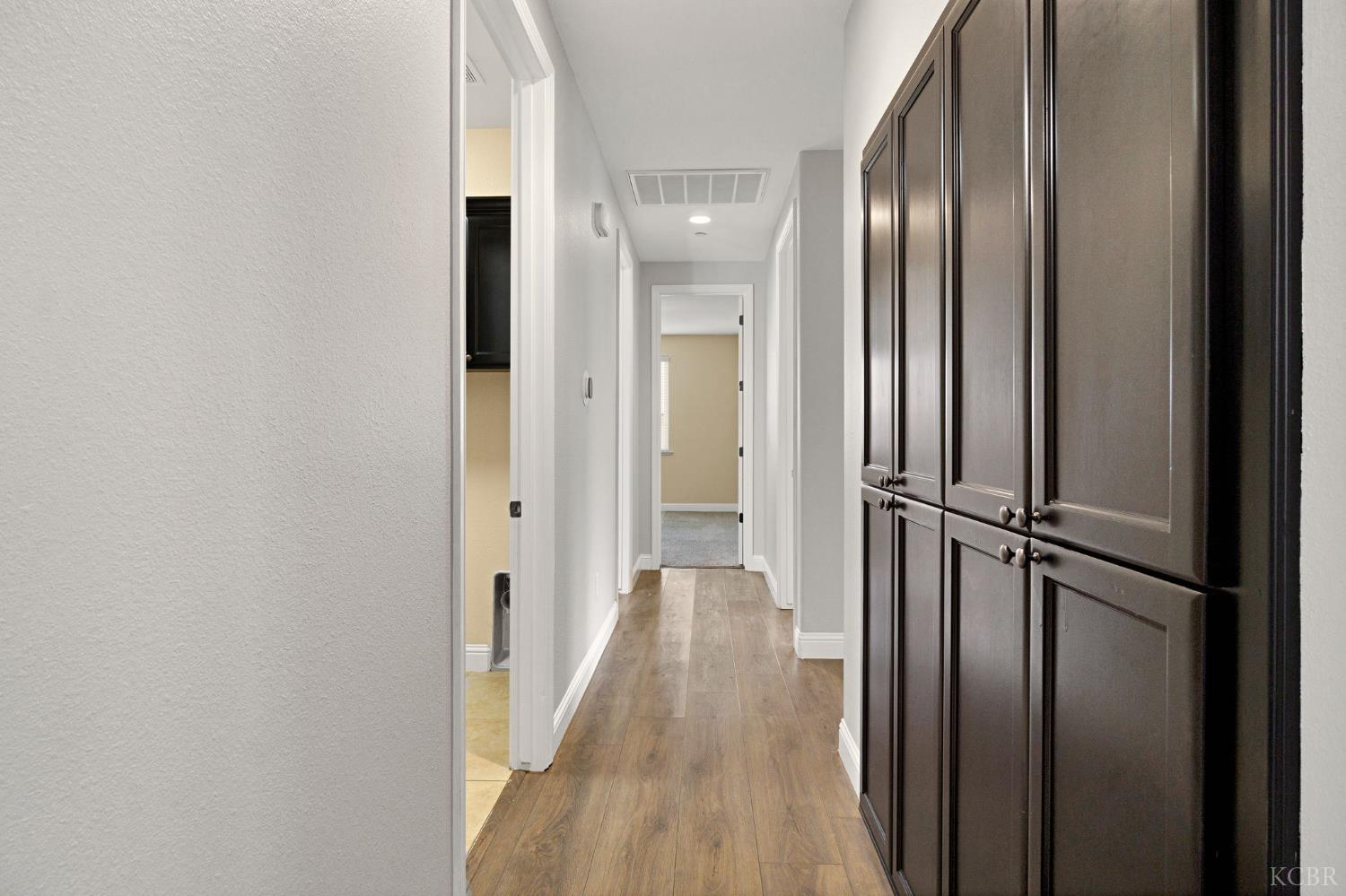 798 S Michelle Ave, Kerman, CA 93630