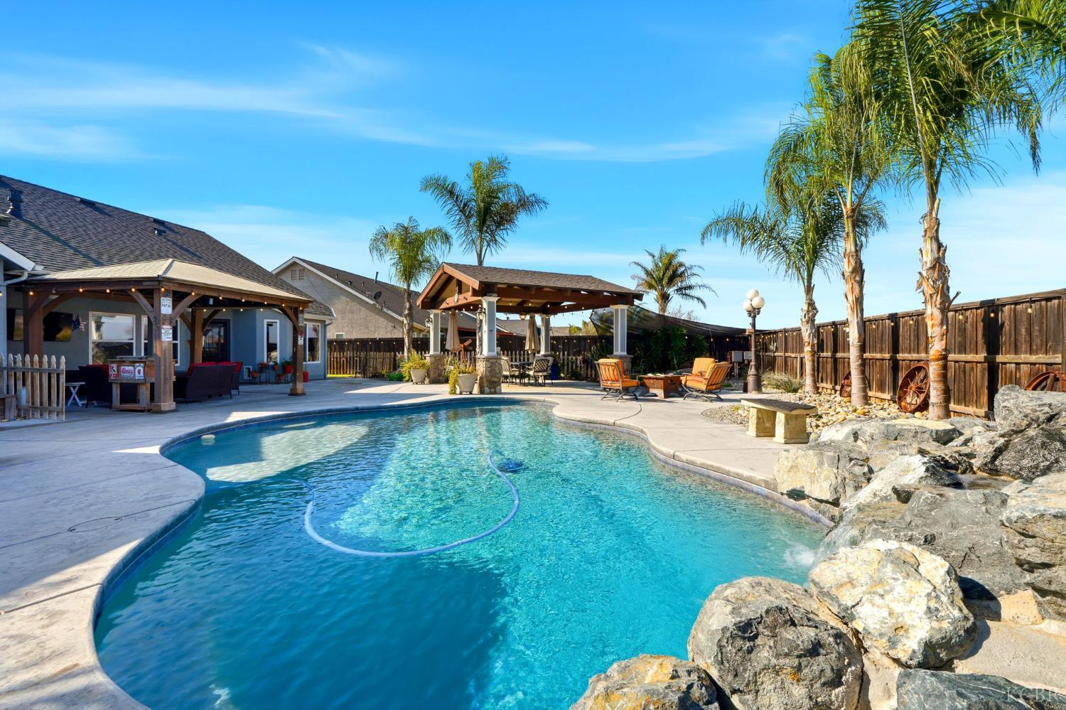 1528 Castoro Way, Hanford, CA 93230