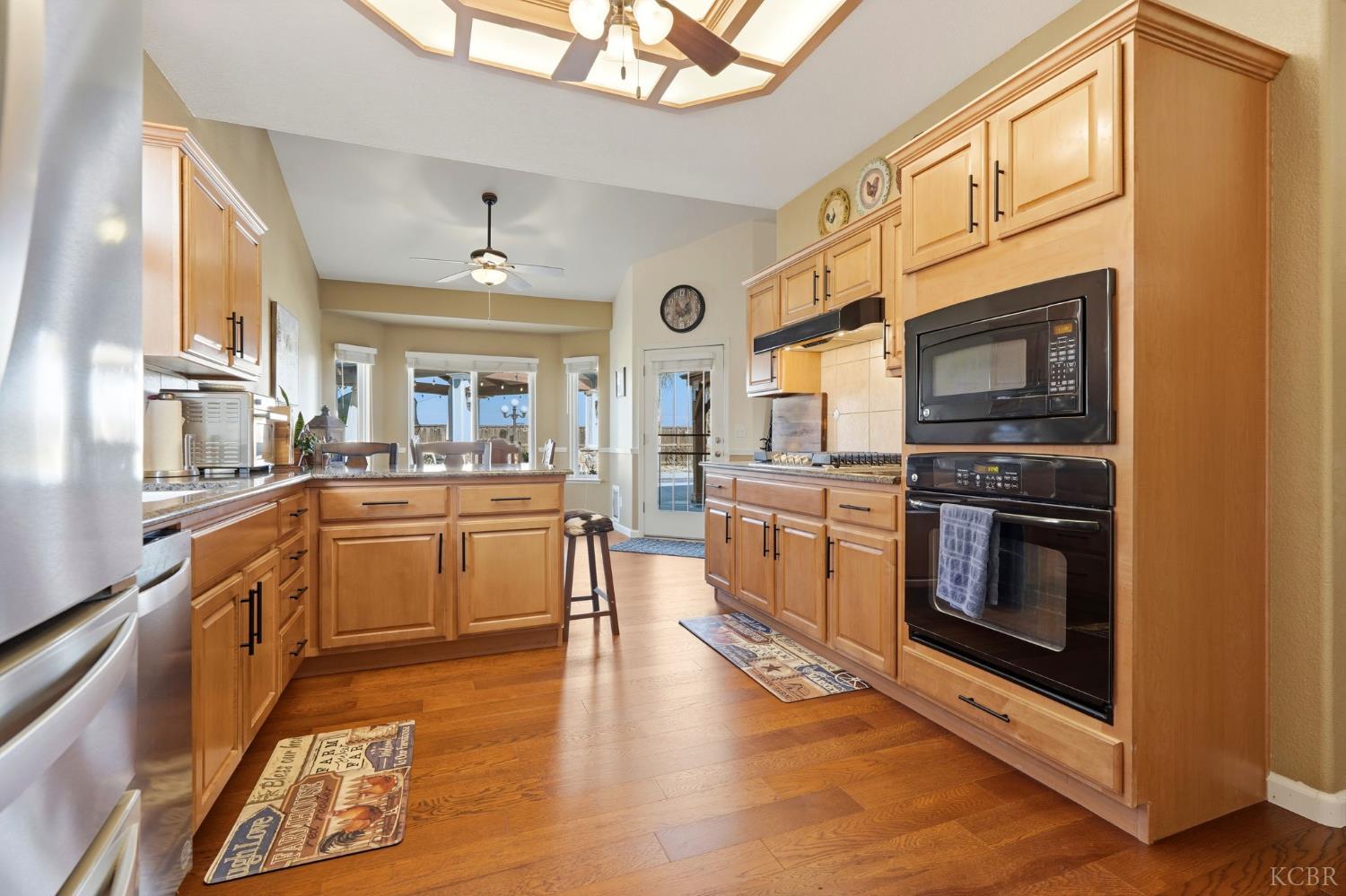 1528 Castoro Way, Hanford, CA 93230