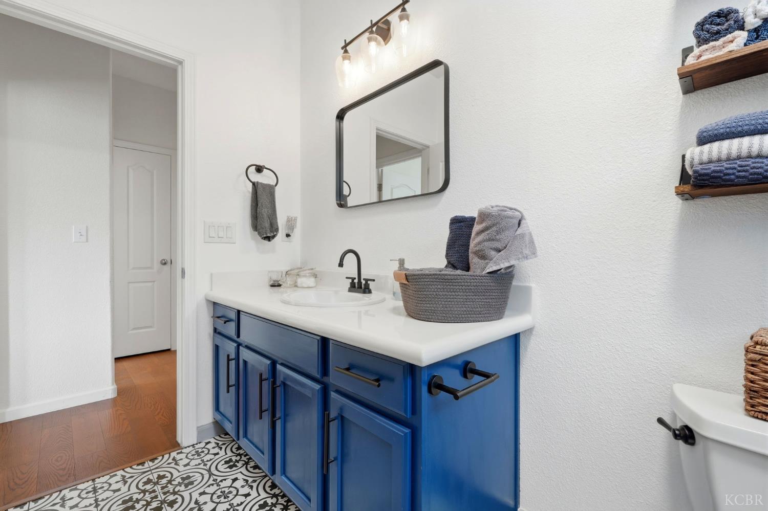 1528 Castoro Way, Hanford, CA 93230