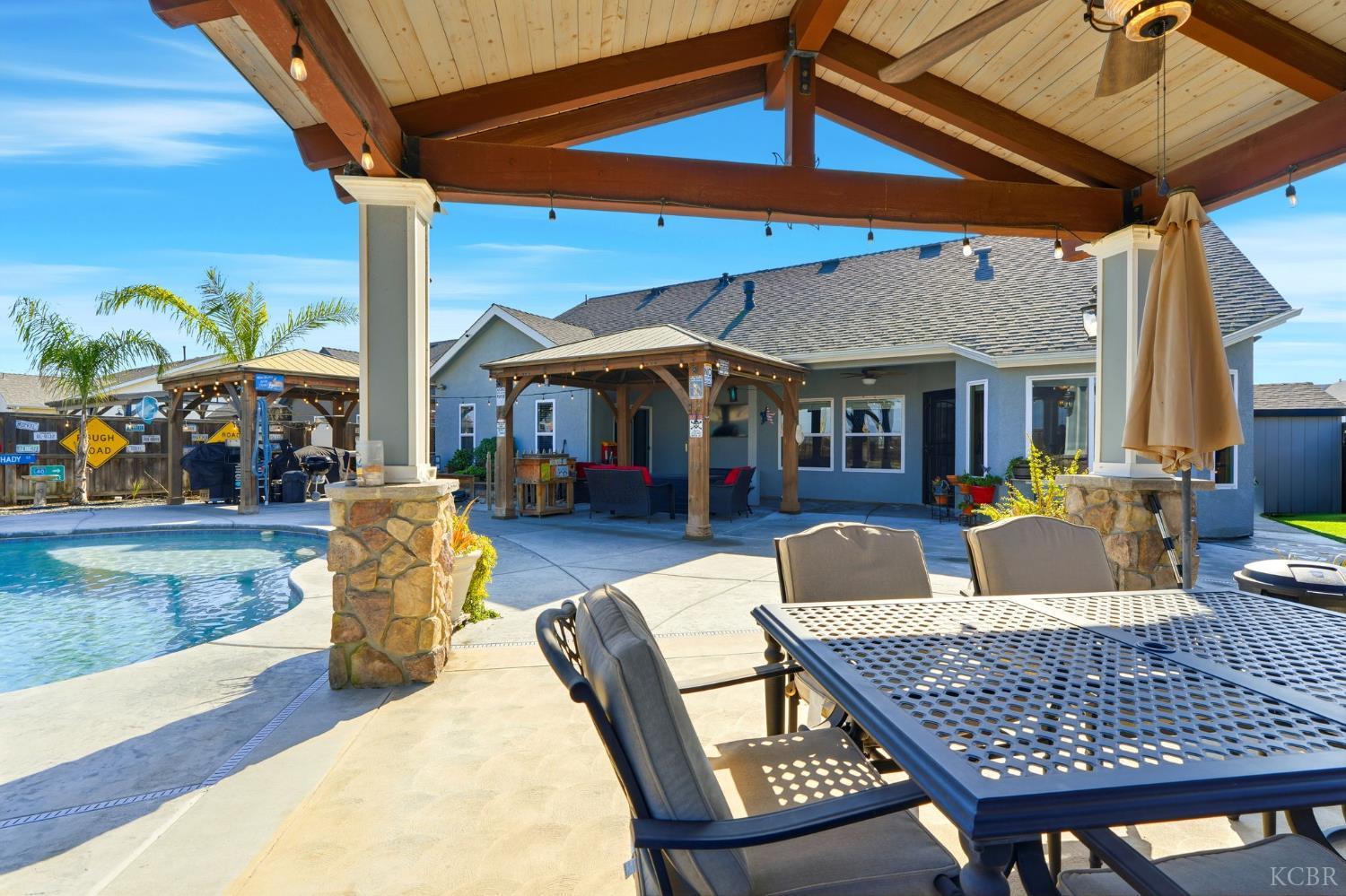 1528 Castoro Way, Hanford, CA 93230