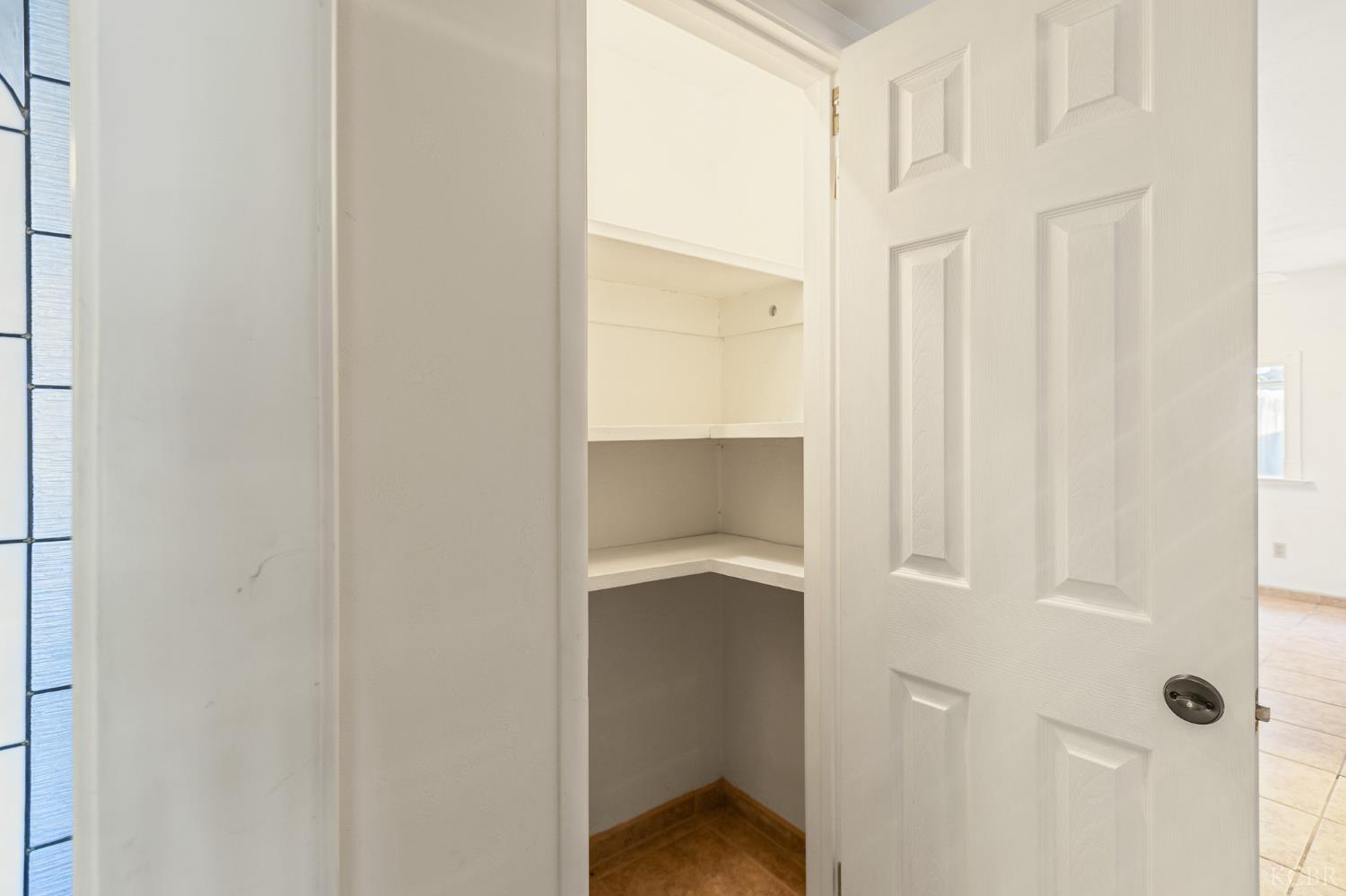 637 Village Green St, Porterville, CA 93257