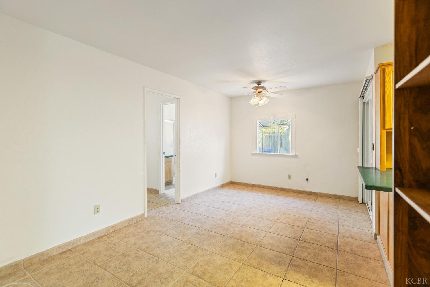 637 Village Green St, Porterville, CA 93257