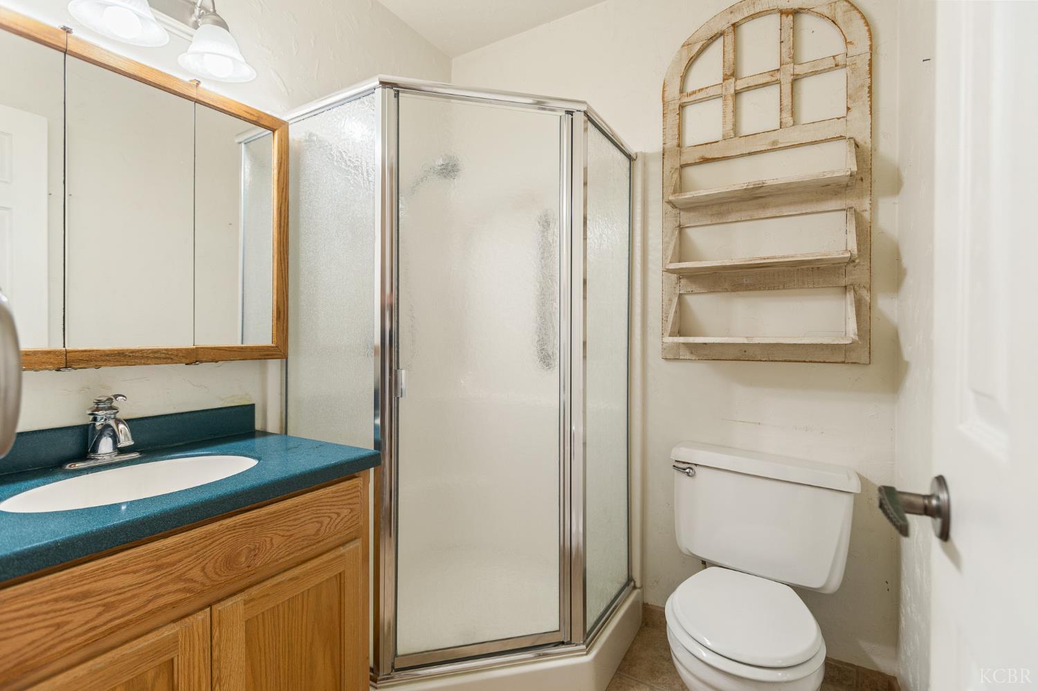 637 Village Green St, Porterville, CA 93257