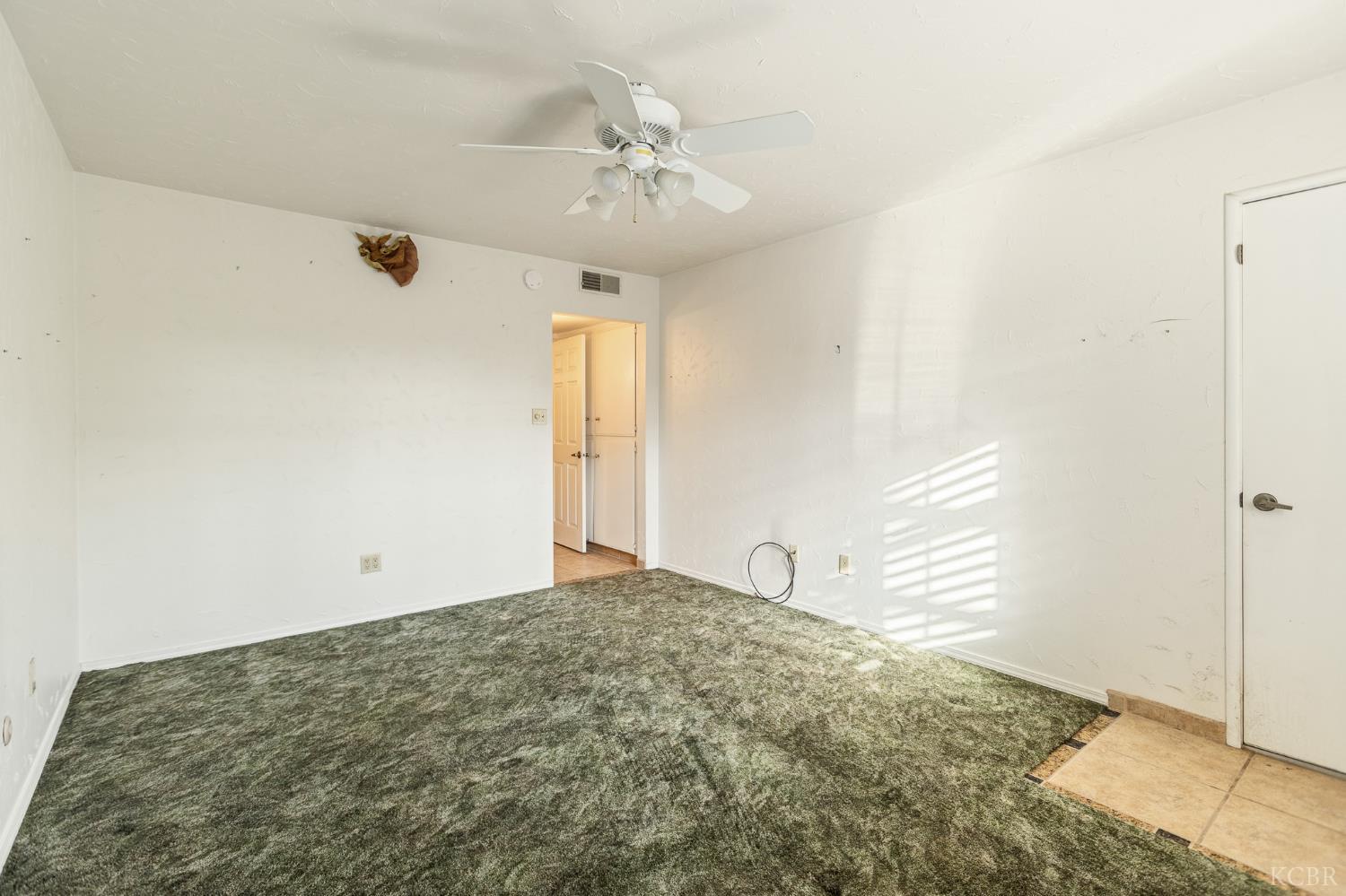 637 Village Green St, Porterville, CA 93257