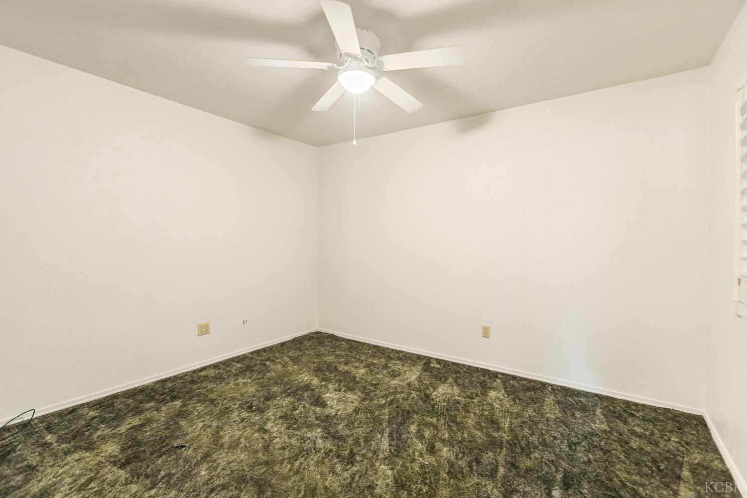 637 Village Green St, Porterville, CA 93257