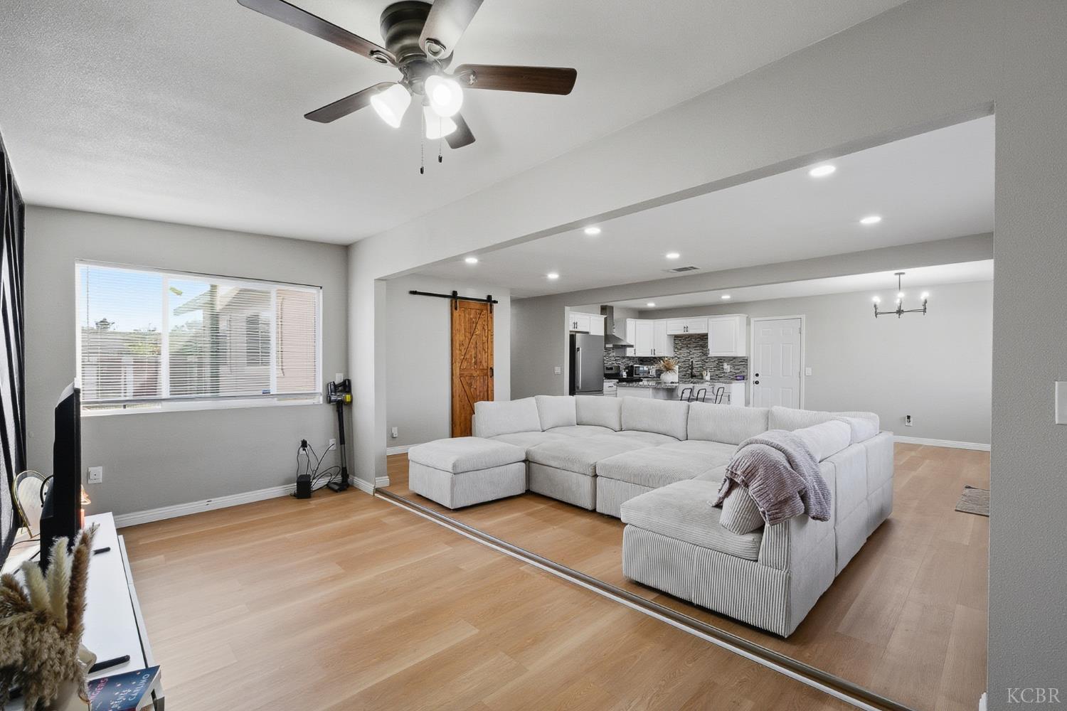 1021 Stanley Ave, Corcoran, CA 93212