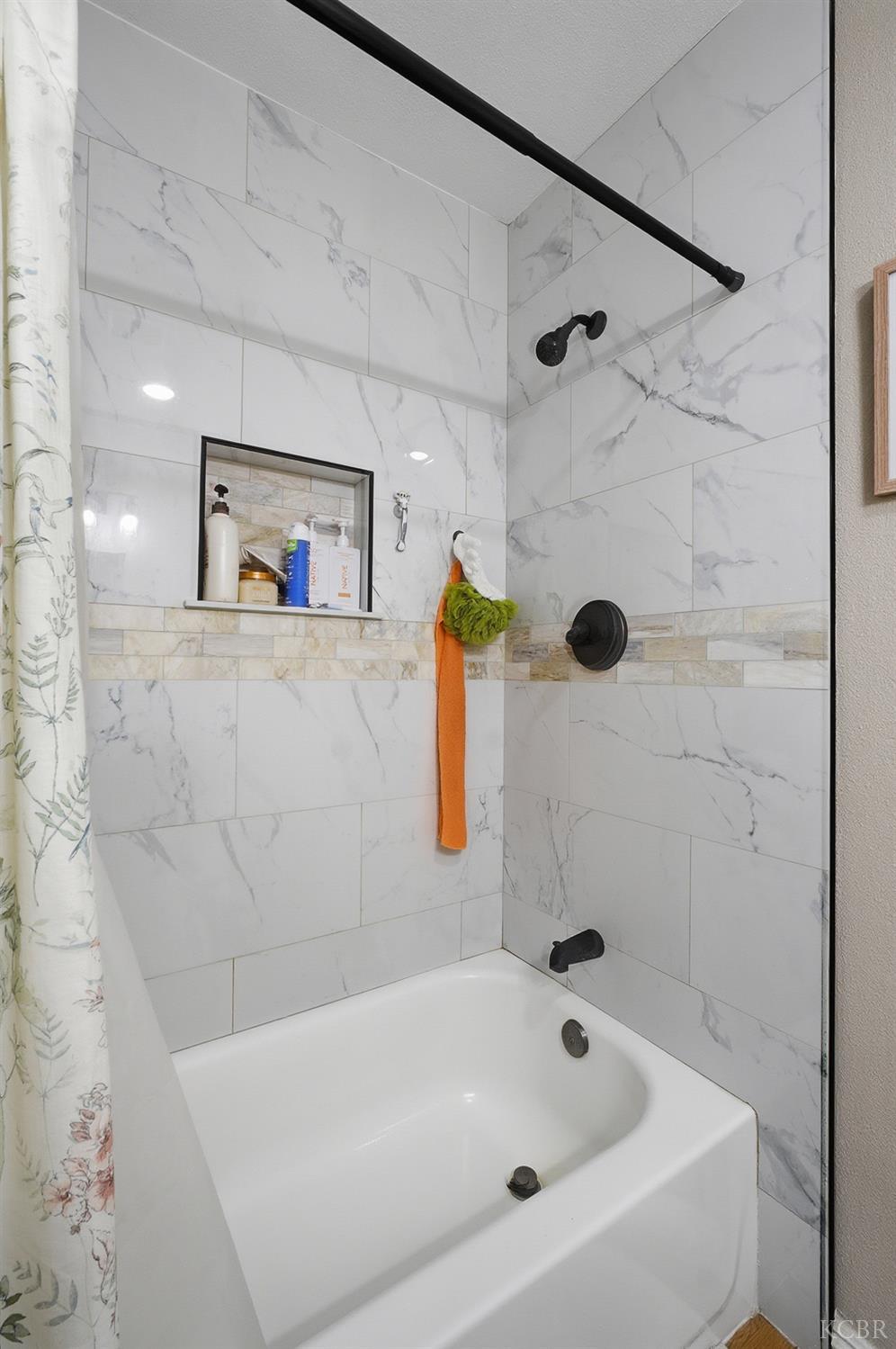 1021 Stanley Ave, Corcoran, CA 93212