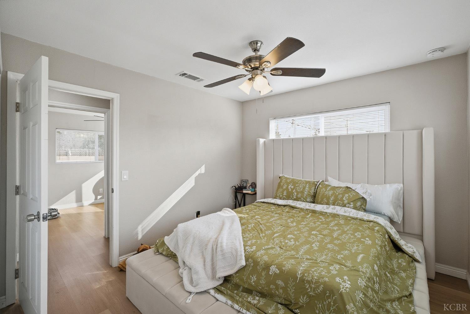 1021 Stanley Ave, Corcoran, CA 93212