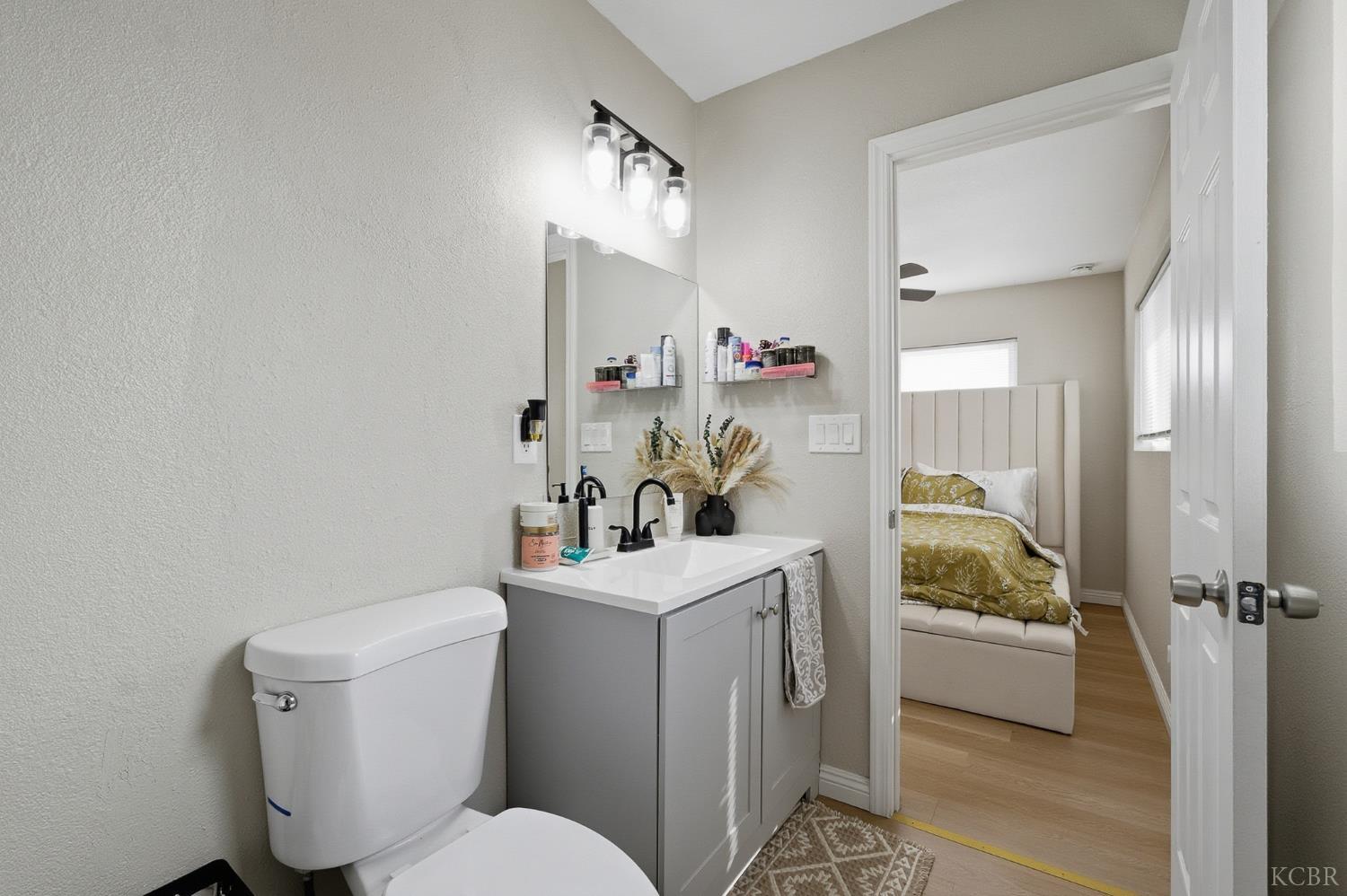 1021 Stanley Ave, Corcoran, CA 93212