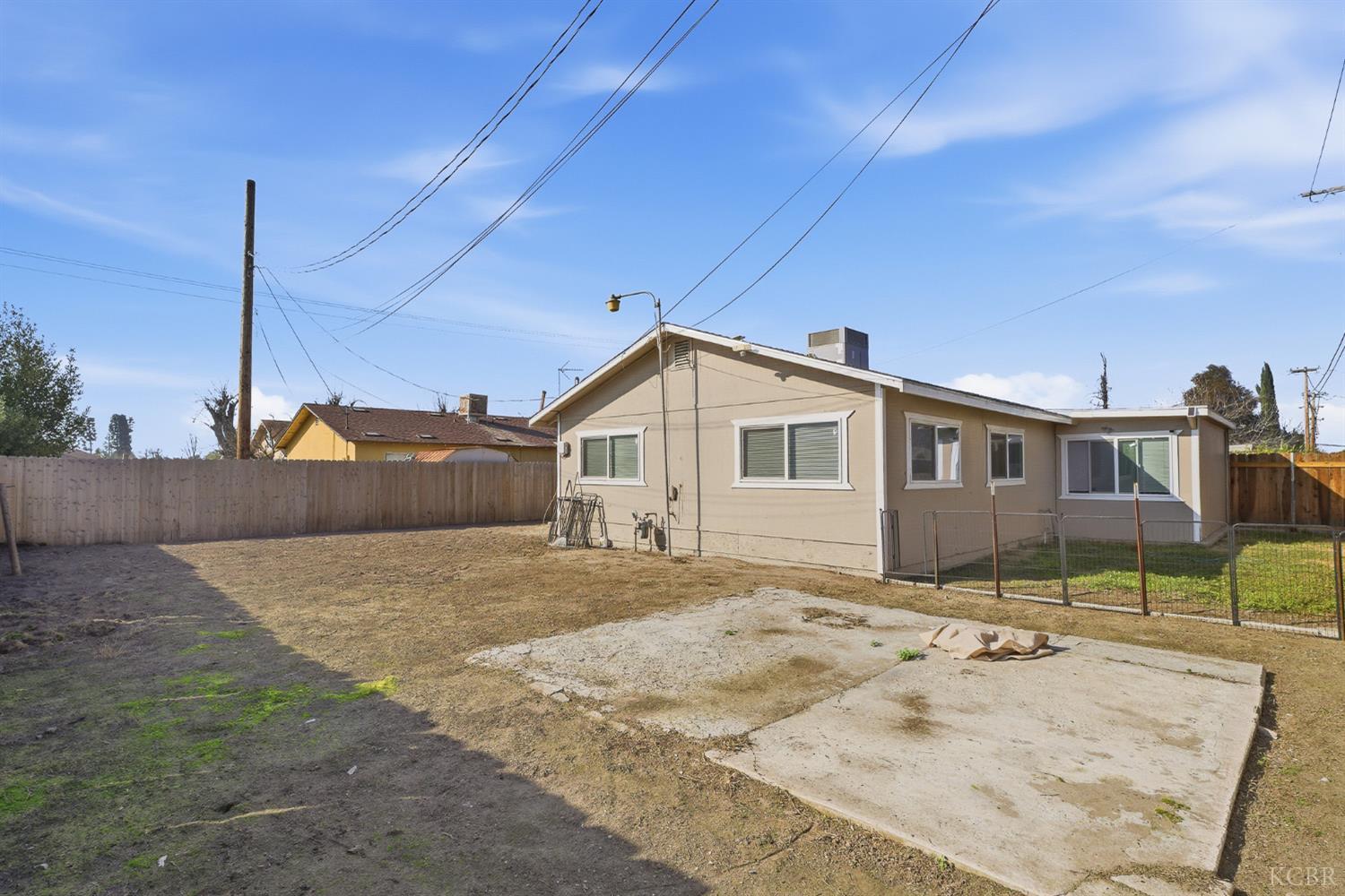 1021 Stanley Ave, Corcoran, CA 93212