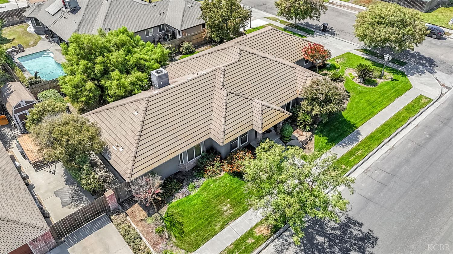 1405 Lincoln Ln, Lemoore, CA 93245