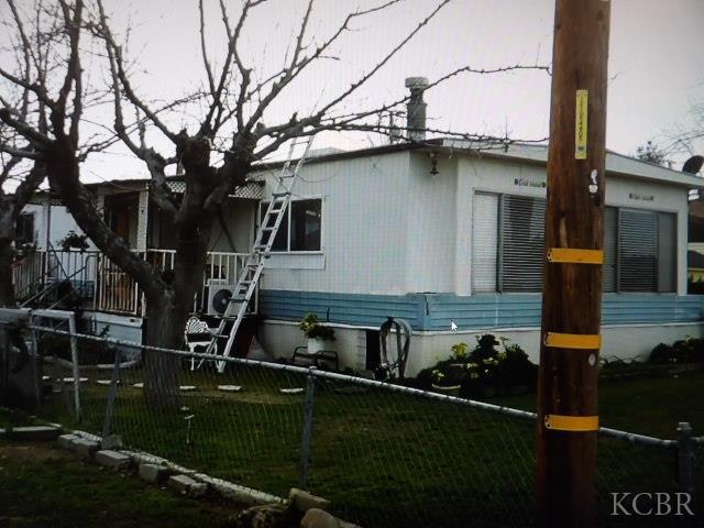 128 E Mariposa St, Avenal, CA 93204
