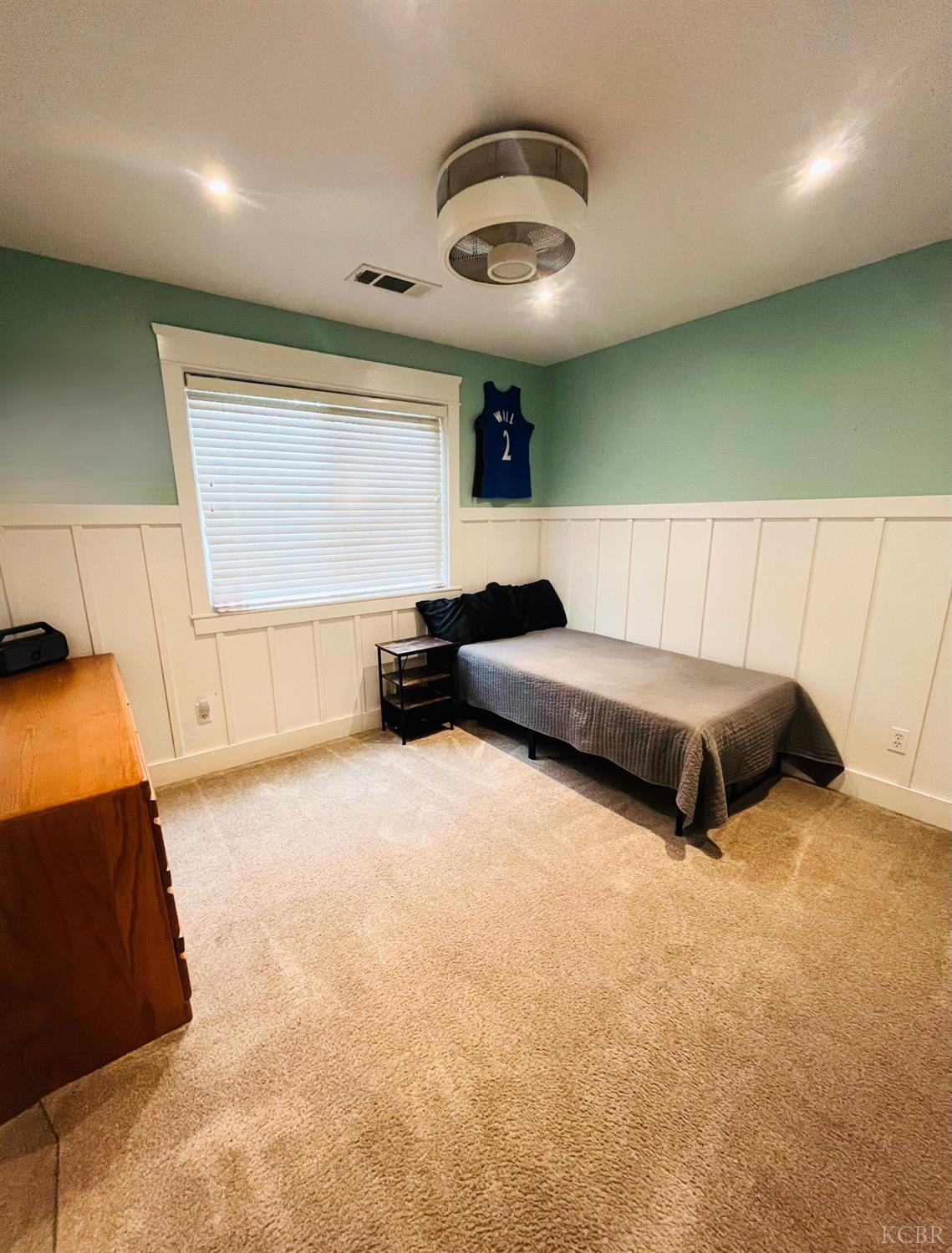 2262 Riesling Ave, Hanford, CA 93230