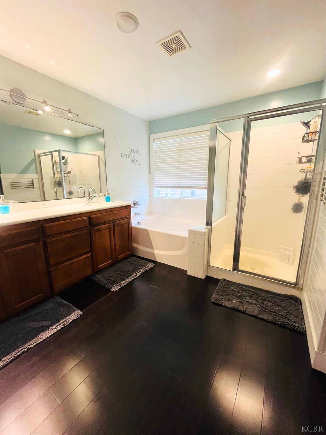 2262 Riesling Ave, Hanford, CA 93230