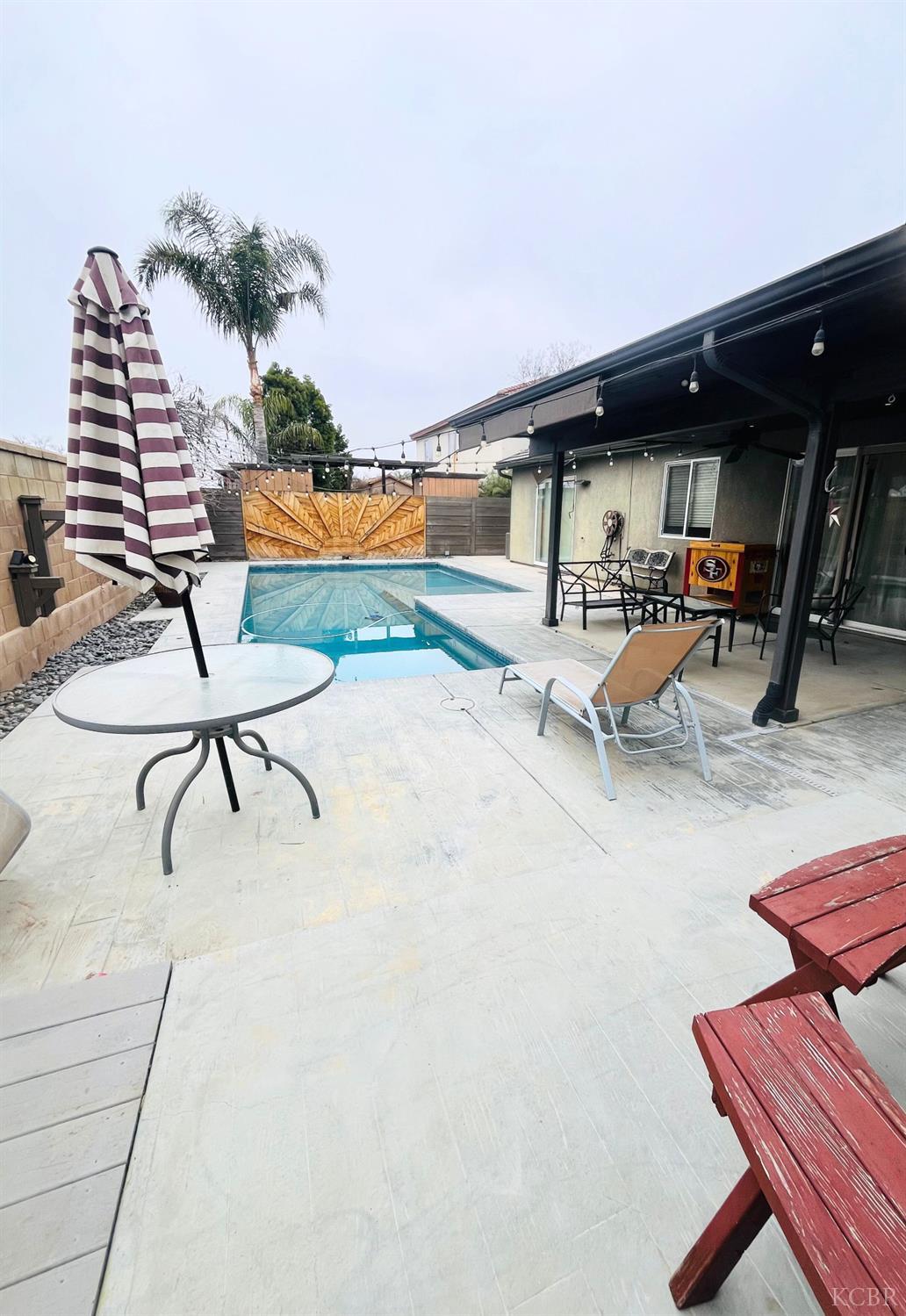 2262 Riesling Ave, Hanford, CA 93230