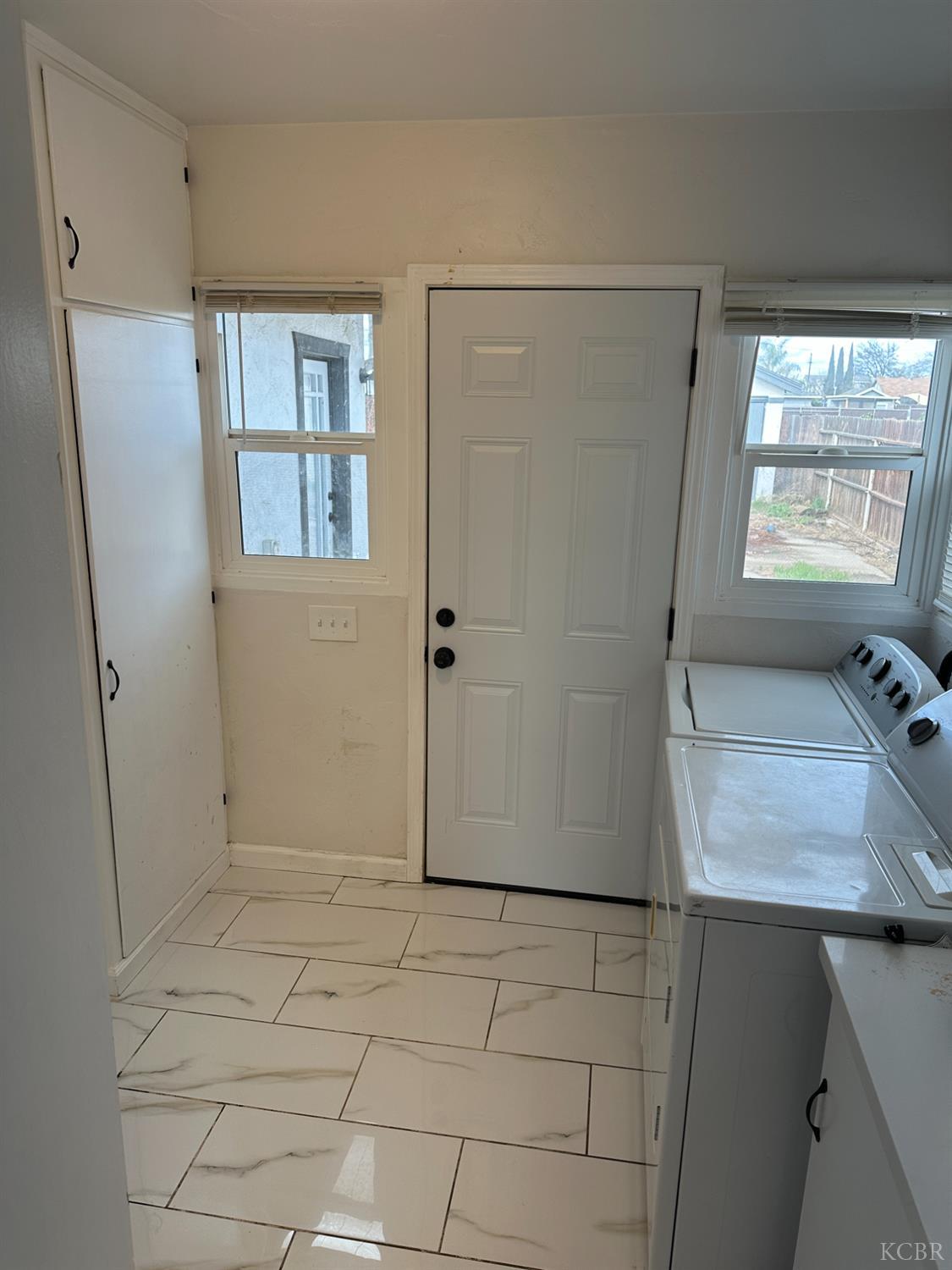 374 Bush St, Lemoore, CA 93245