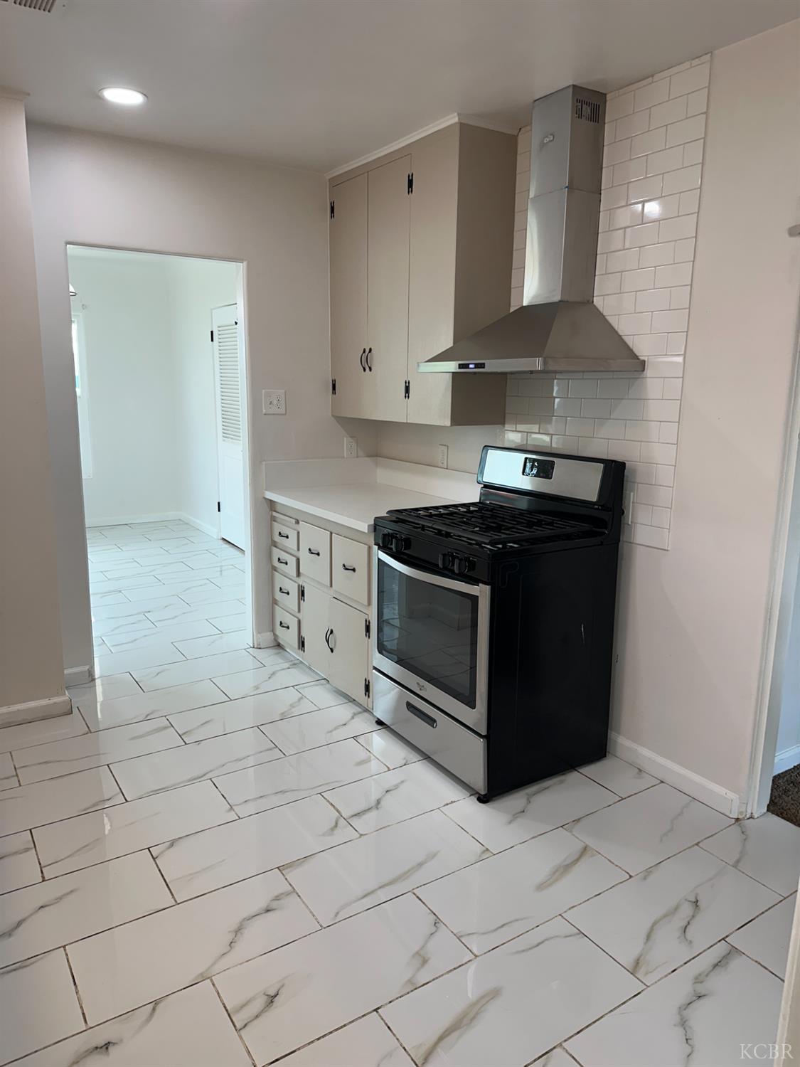 374 Bush St, Lemoore, CA 93245