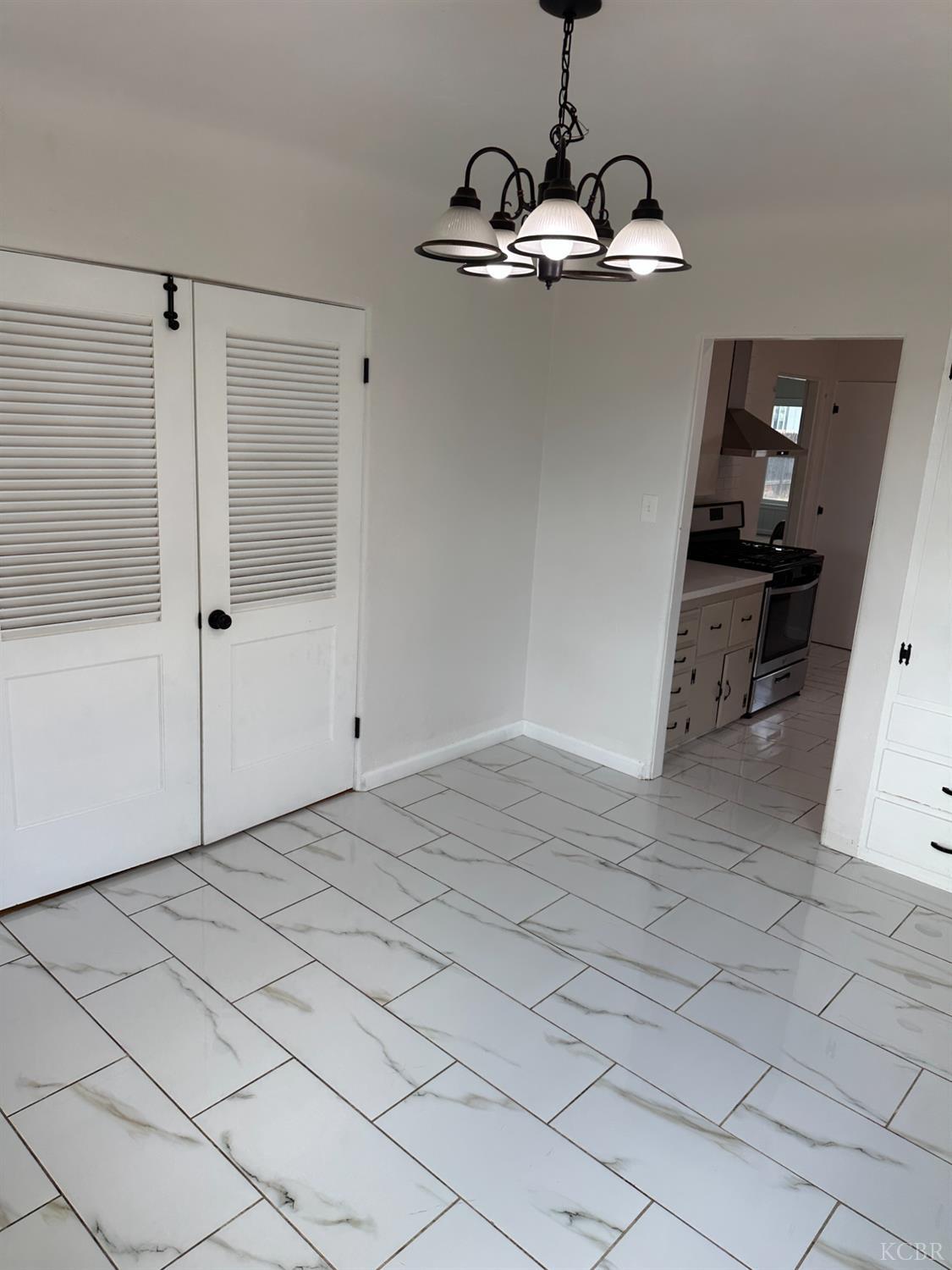 374 Bush St, Lemoore, CA 93245