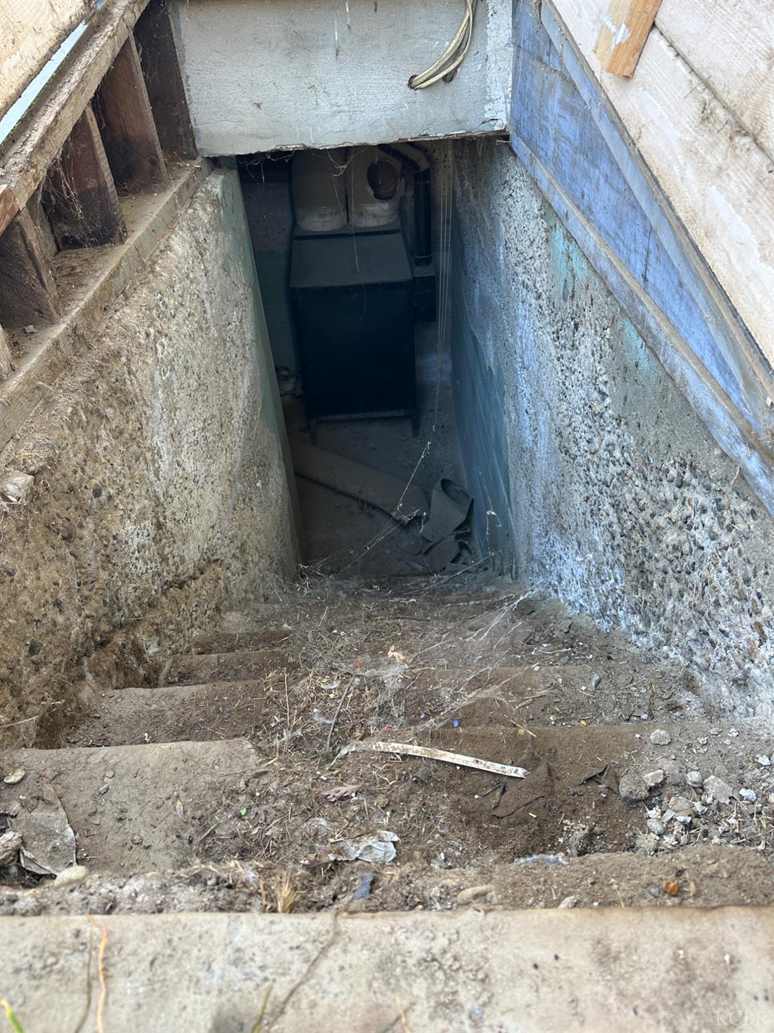 374 Bush St, Lemoore, CA 93245