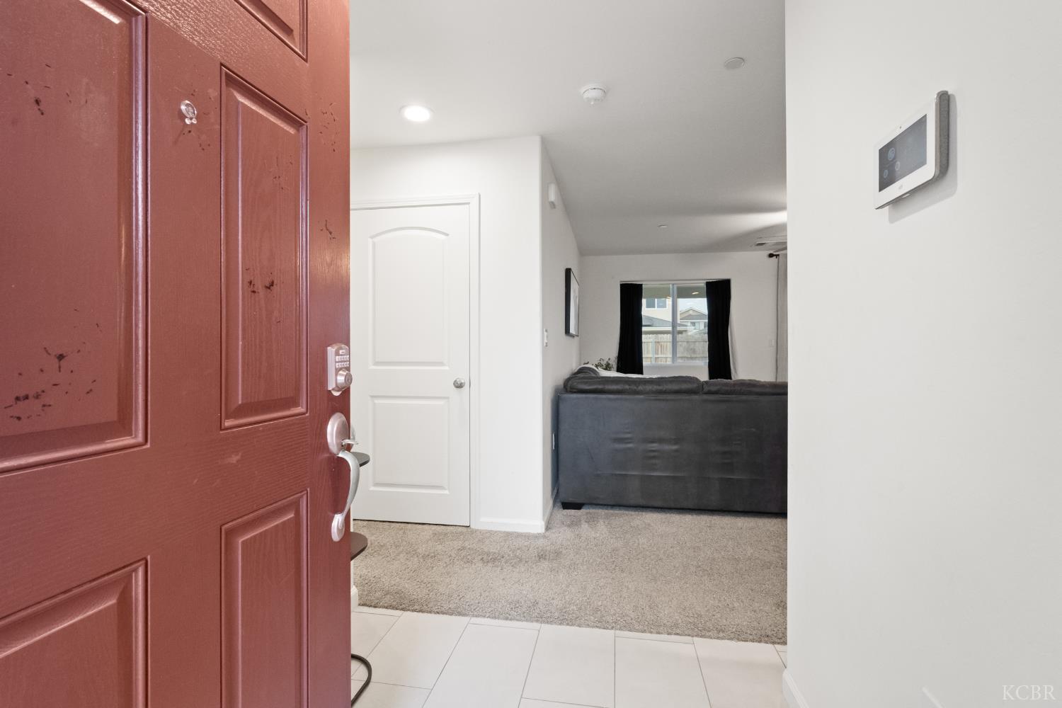 1342 W Butterfield Ln, Hanford, CA 93230