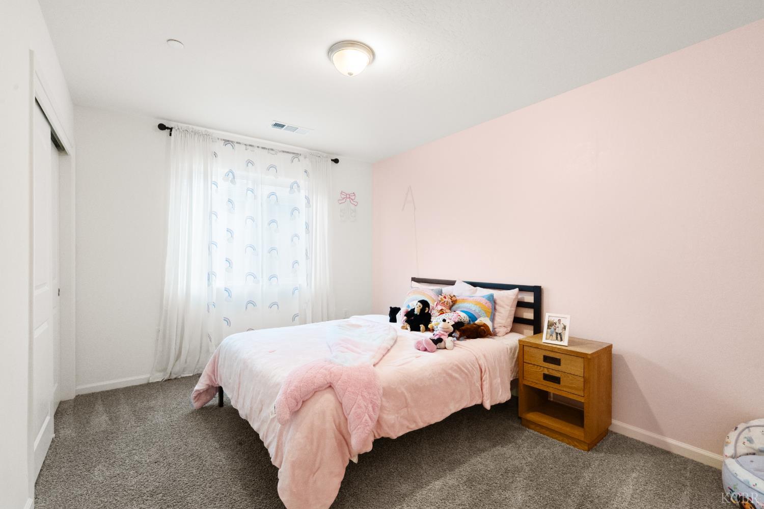 1342 W Butterfield Ln, Hanford, CA 93230