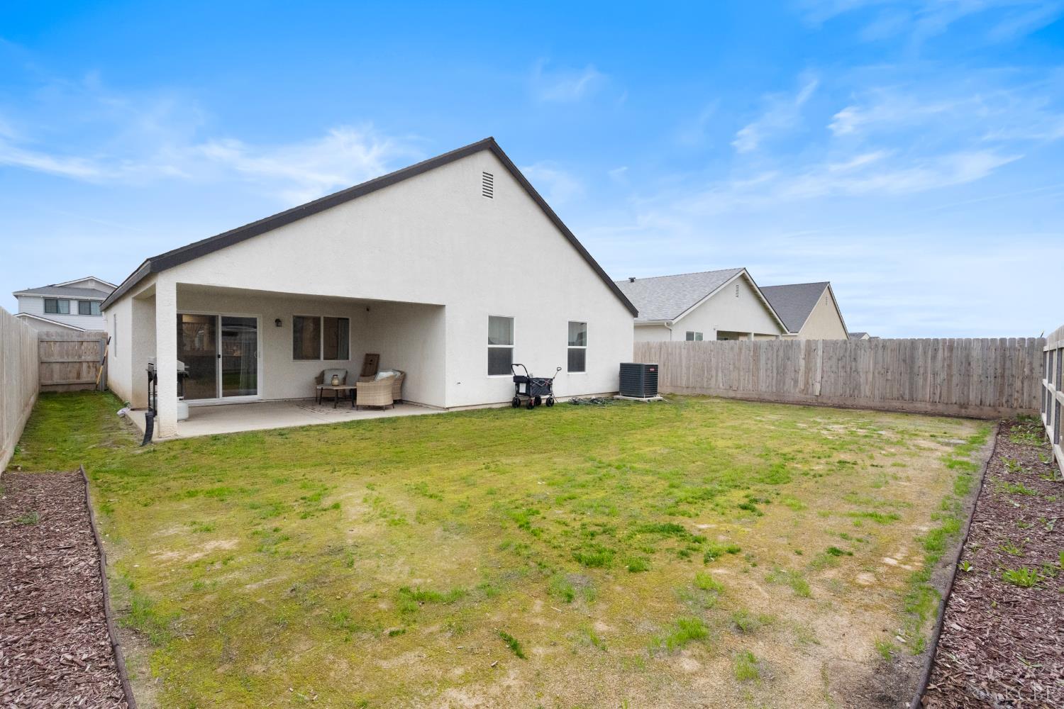 1342 W Butterfield Ln, Hanford, CA 93230