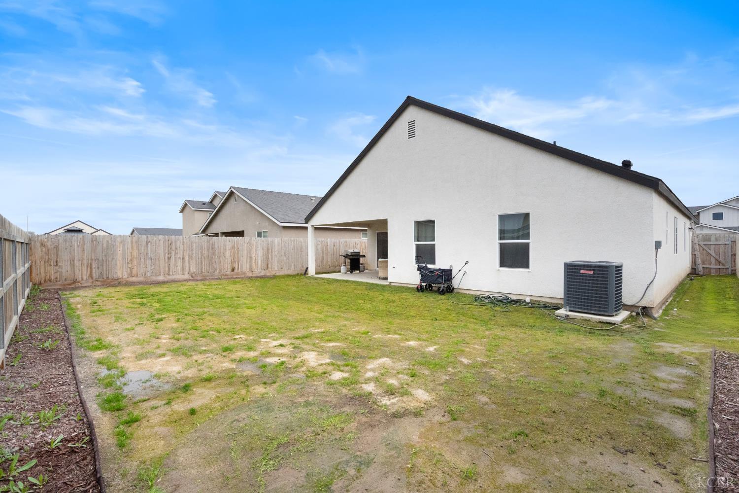 1342 W Butterfield Ln, Hanford, CA 93230