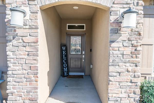 1150 Fire Fall Ave, Lemoore, CA 93245