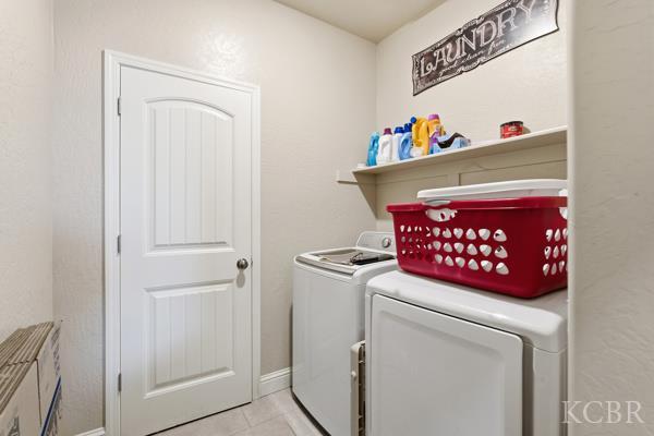 1150 Fire Fall Ave, Lemoore, CA 93245