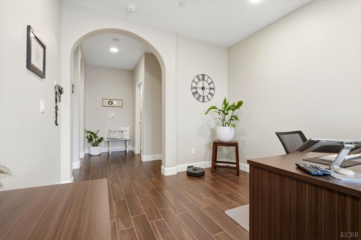 3262 N Morning Dove Ln, Hanford, CA 93230