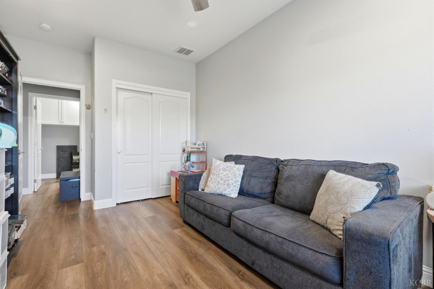 1483 Atlantic Ave, Lemoore, CA 93245