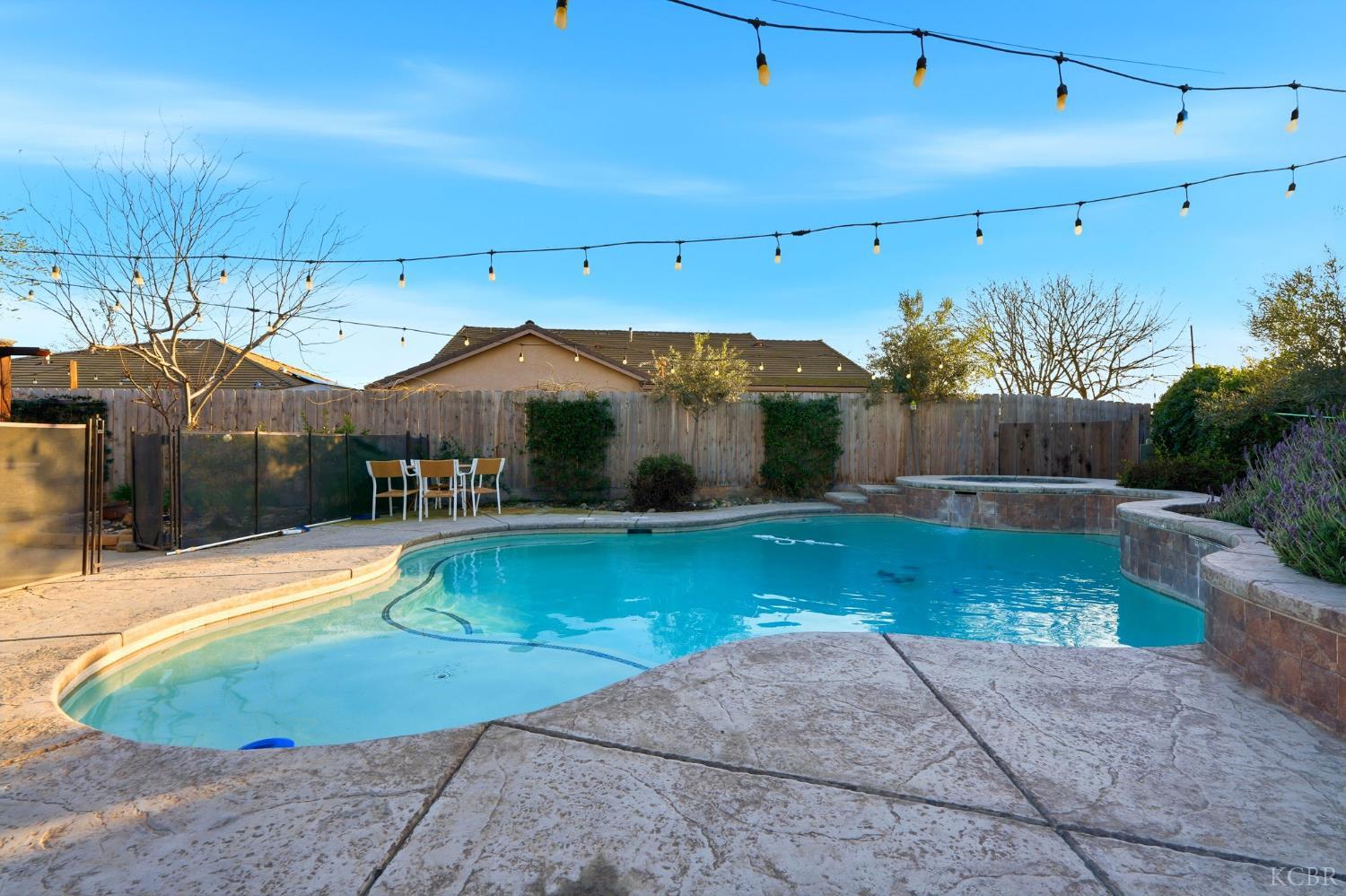 1483 Atlantic Ave, Lemoore, CA 93245