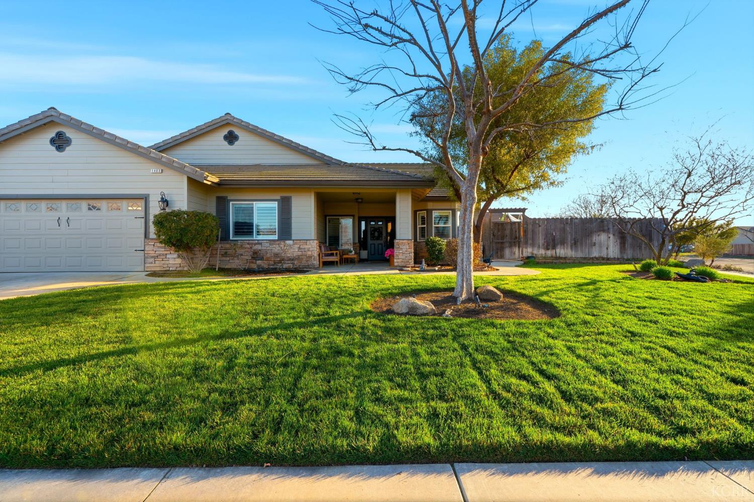 1483 Atlantic Ave, Lemoore, CA 93245