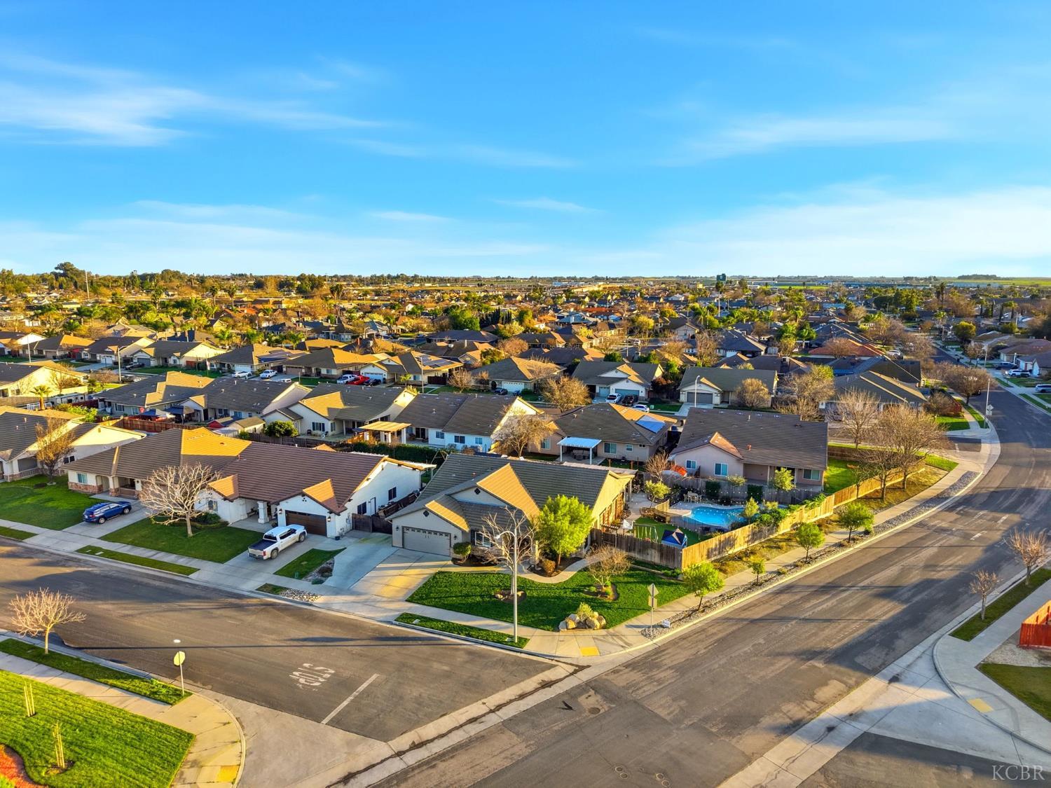 1483 Atlantic Ave, Lemoore, CA 93245