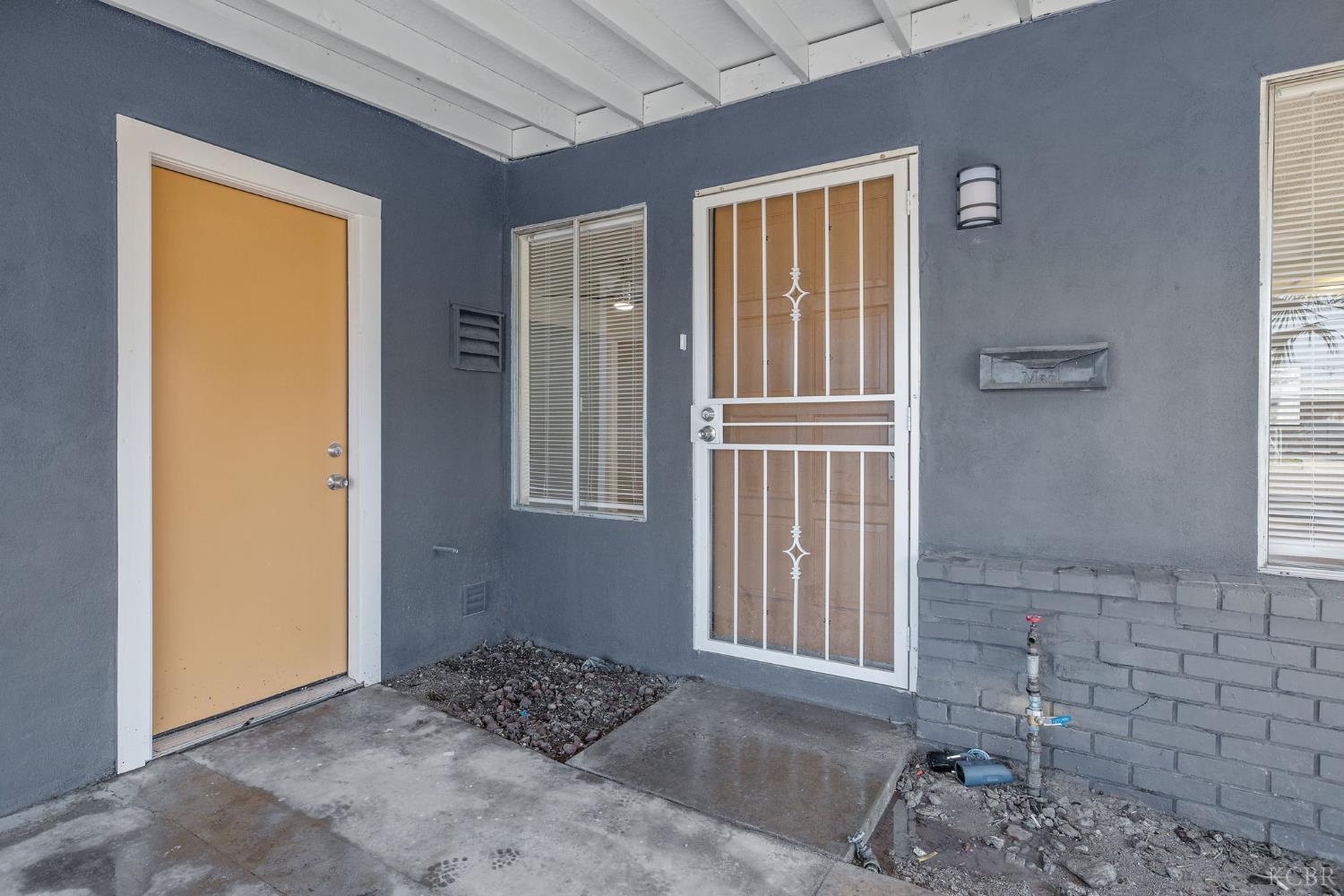 1432 N Locust St, Visalia, CA 93291