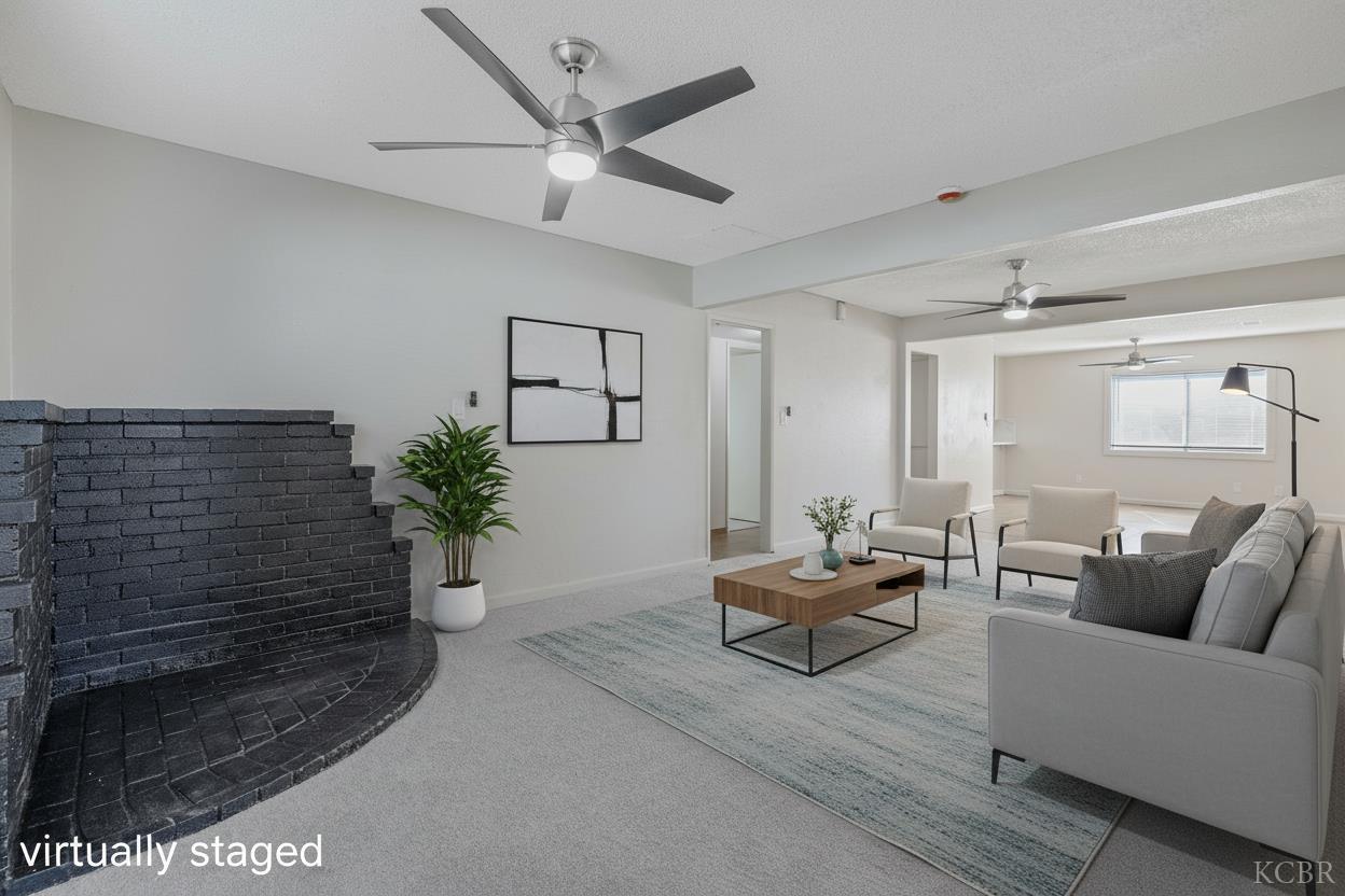 1432 N Locust St, Visalia, CA 93291