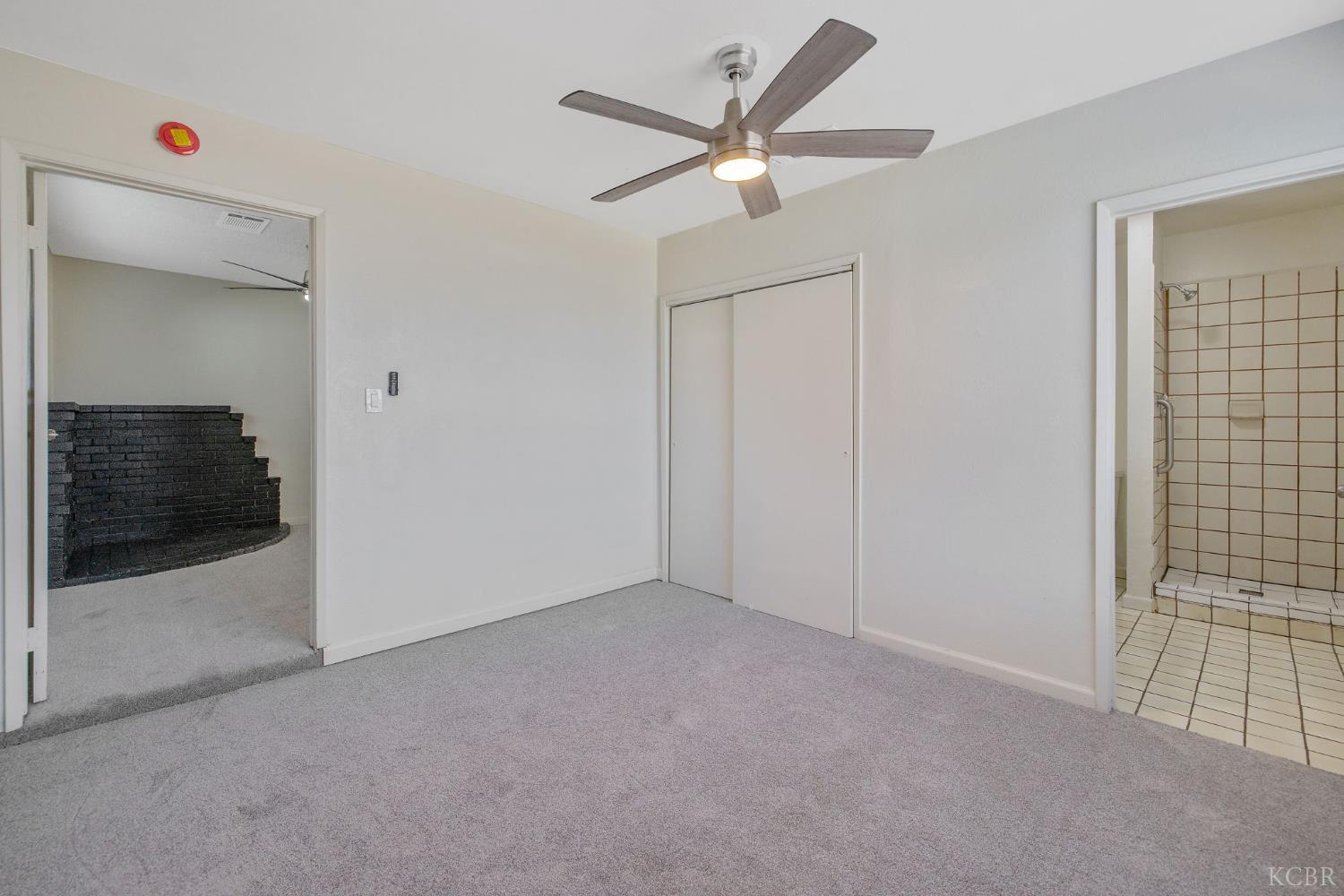 1432 N Locust St, Visalia, CA 93291