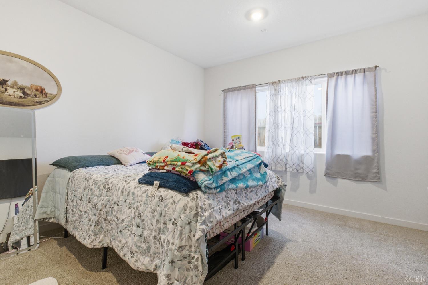 1773 N Sophia St, Hanford, CA 93230