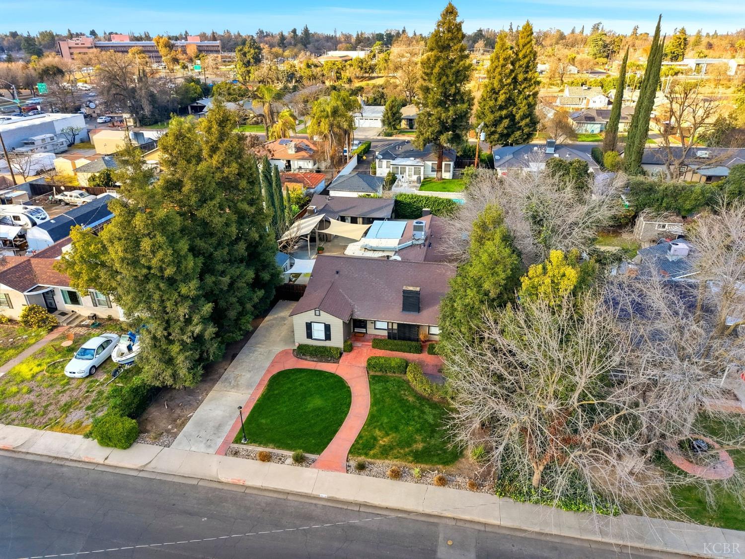 1708 W Myrtle Ave, Visalia, CA 93277